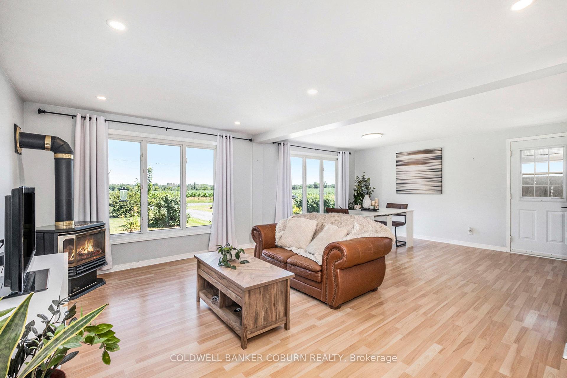 Photo 9 of 1560 McLaughlin Road, North Dundas, North Dundas (Winchester) Twp — HOMEH