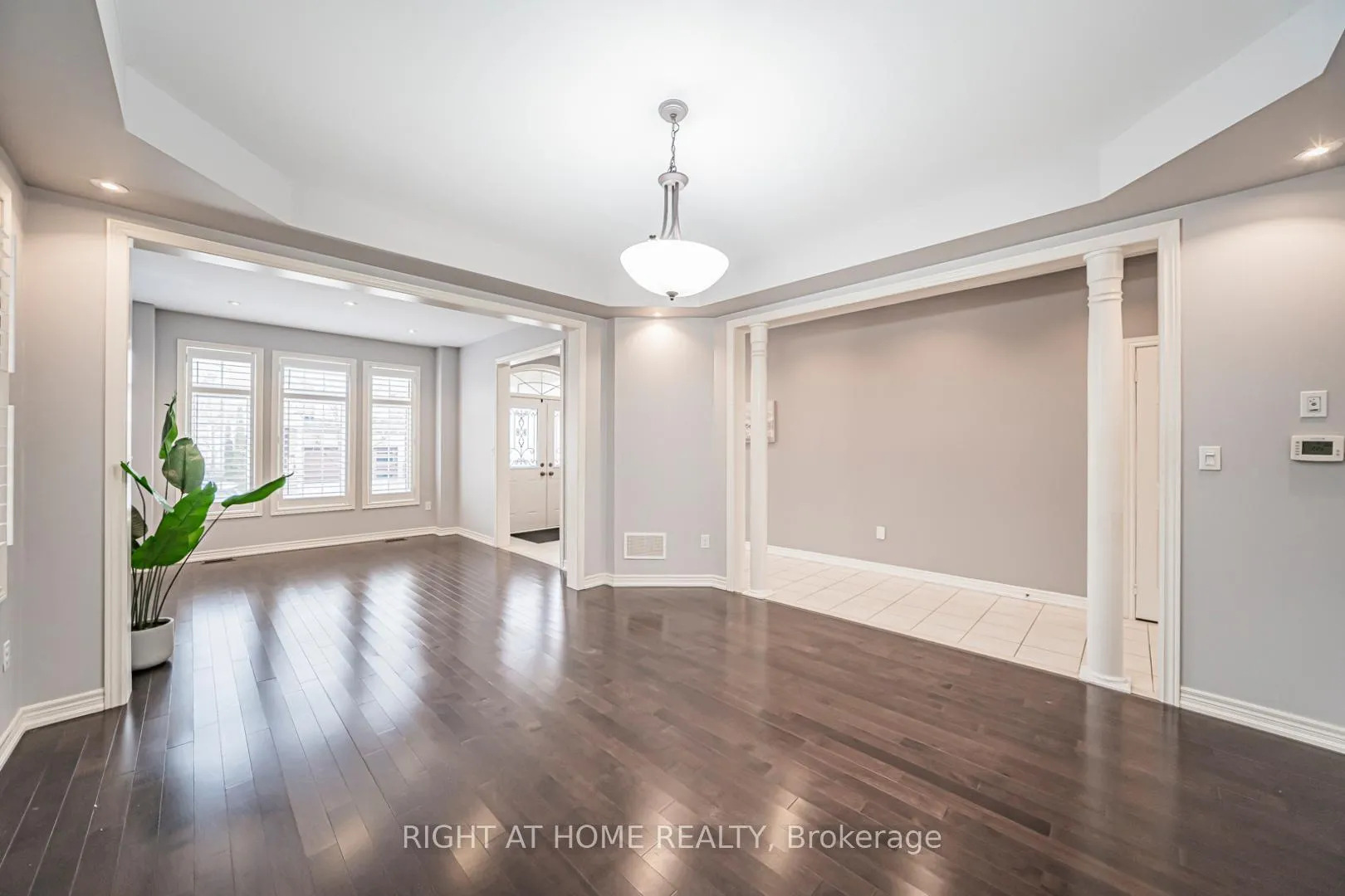 Photo 6 of 3152 Larry Crescent, Oakville, Glenorchy — HOMEH