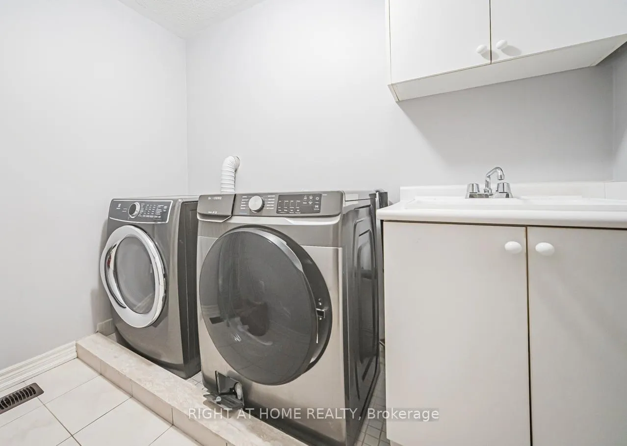 Photo 19 of 3152 Larry Crescent, Oakville, Glenorchy — HOMEH