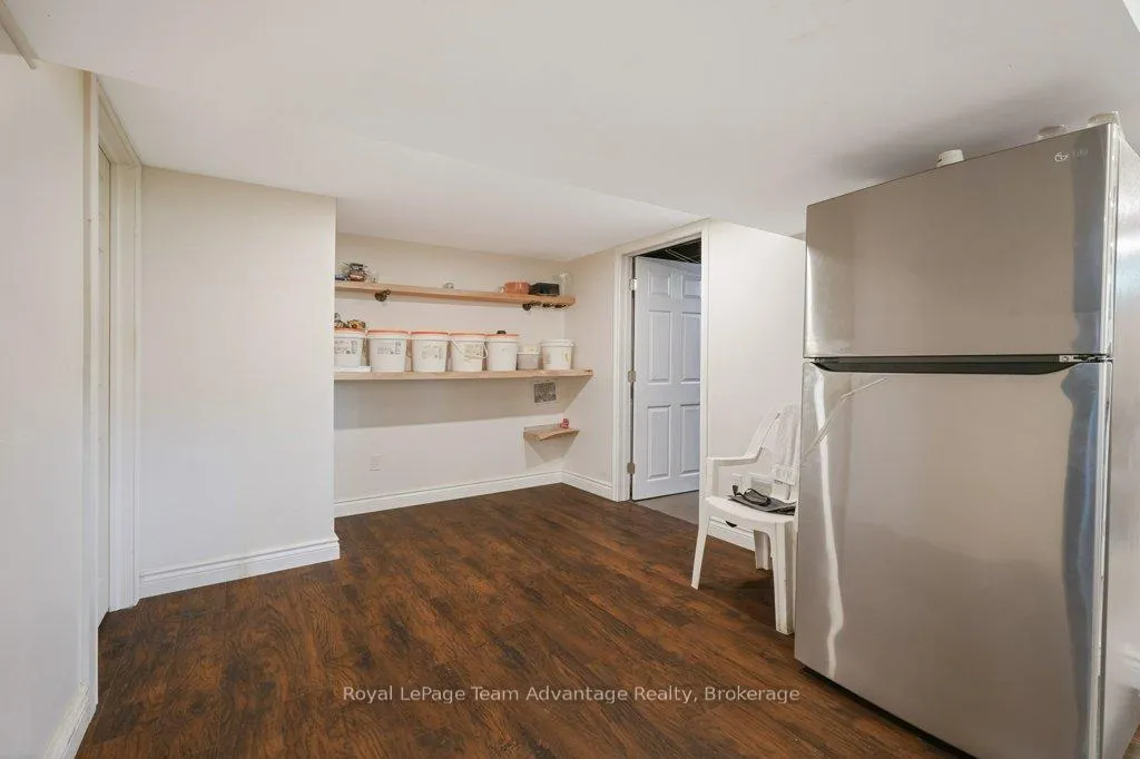 Photo 12 of 8 Edward Street, Parry Sound — HOMEH