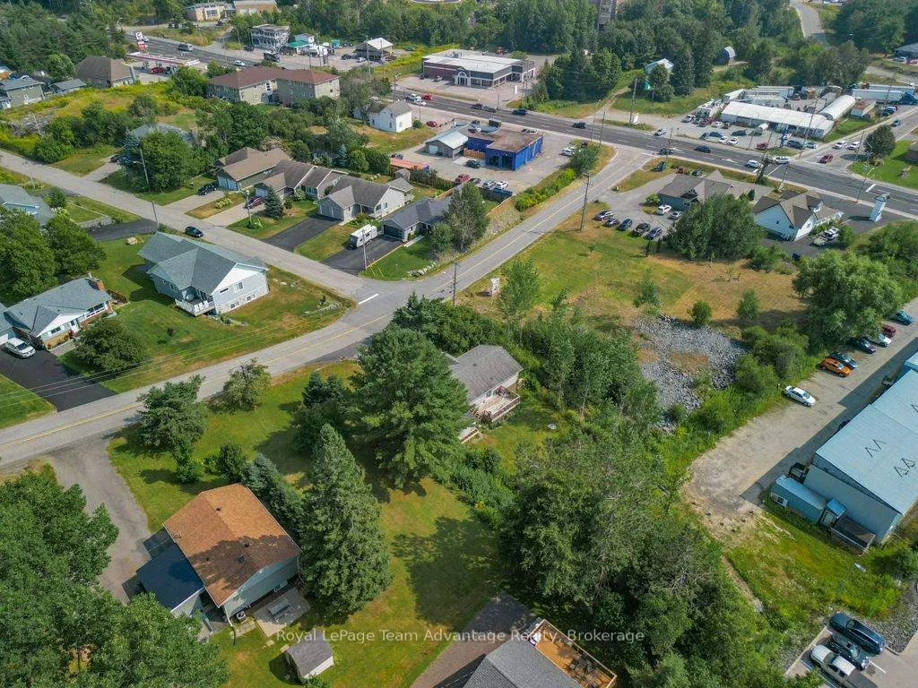 Photo 19 of 8 Edward Street, Parry Sound — HOMEH