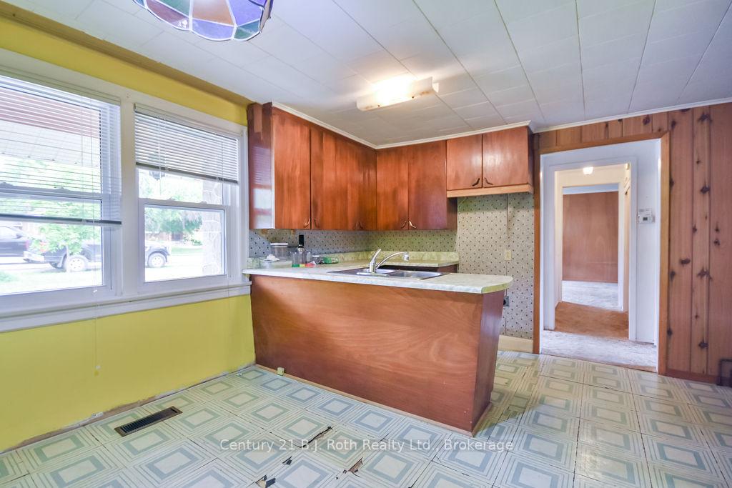 Photo 11 of 377 Barrie Road, Orillia — HOMEH