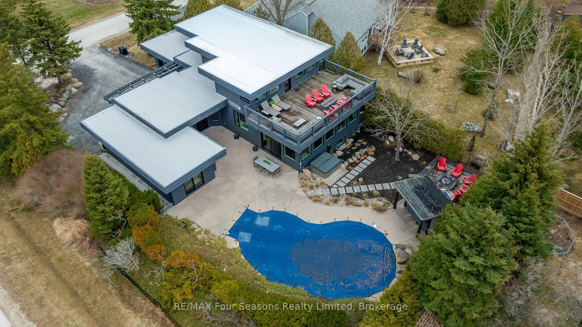 Photo 2 of 103 Cortina Crescent, Blue Mountains — HOMEH