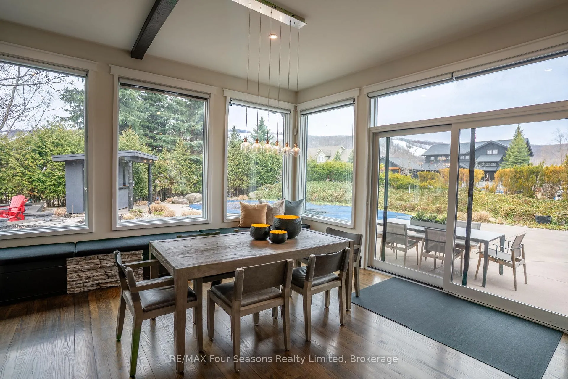 Photo 8 of 103 Cortina Crescent, Blue Mountains — HOMEH