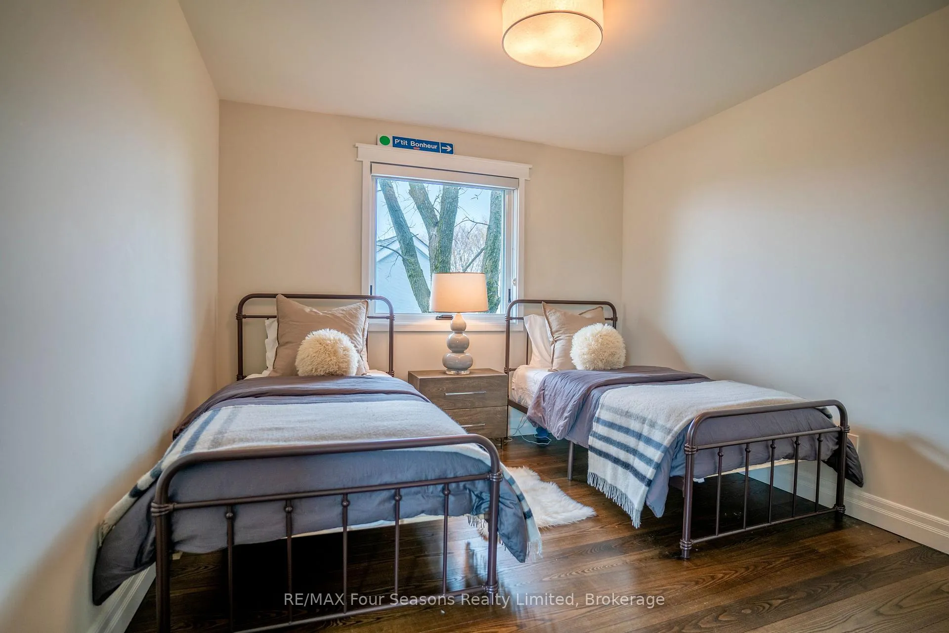 Photo 16 of 103 Cortina Crescent, Blue Mountains — HOMEH