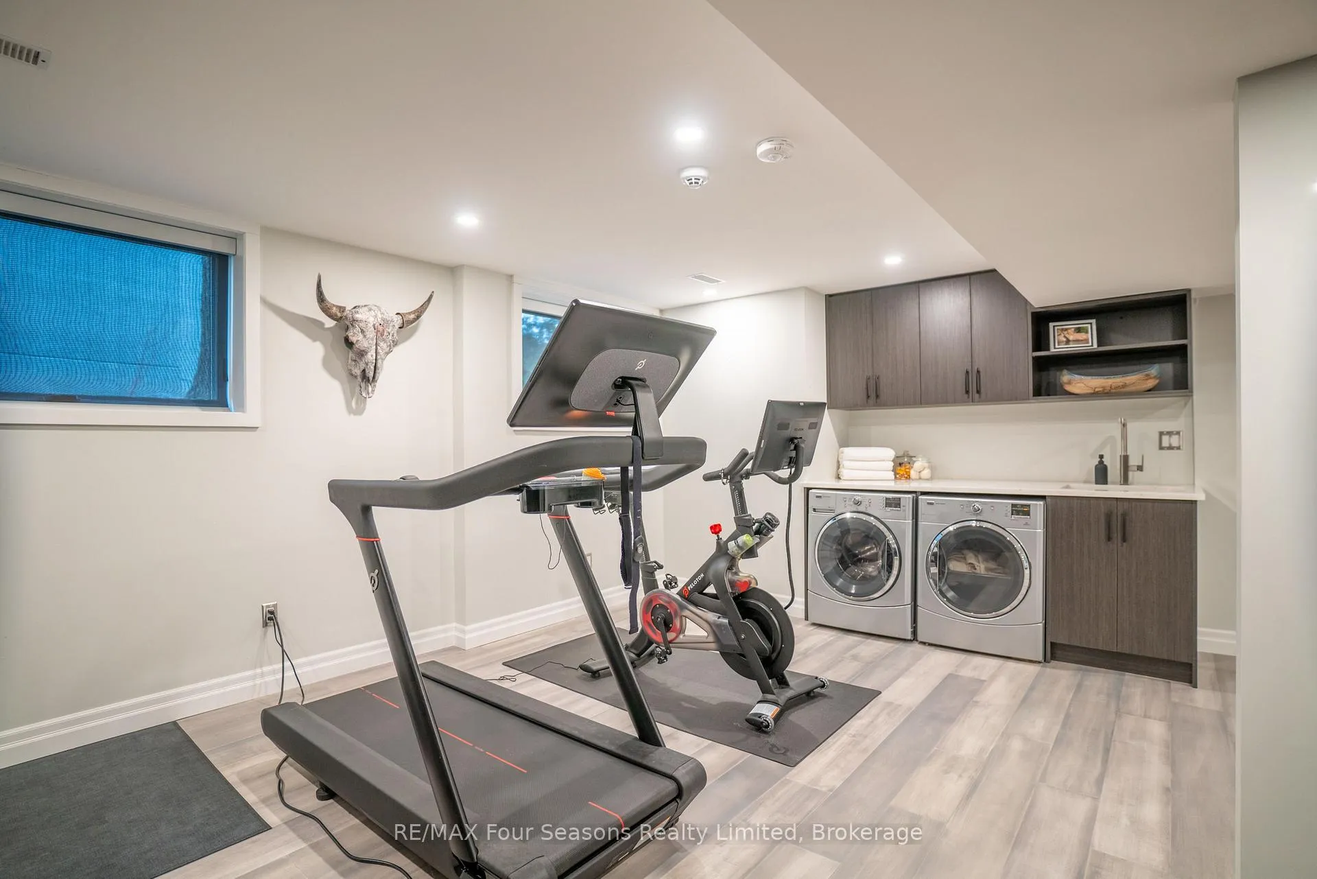 Photo 23 of 103 Cortina Crescent, Blue Mountains — HOMEH