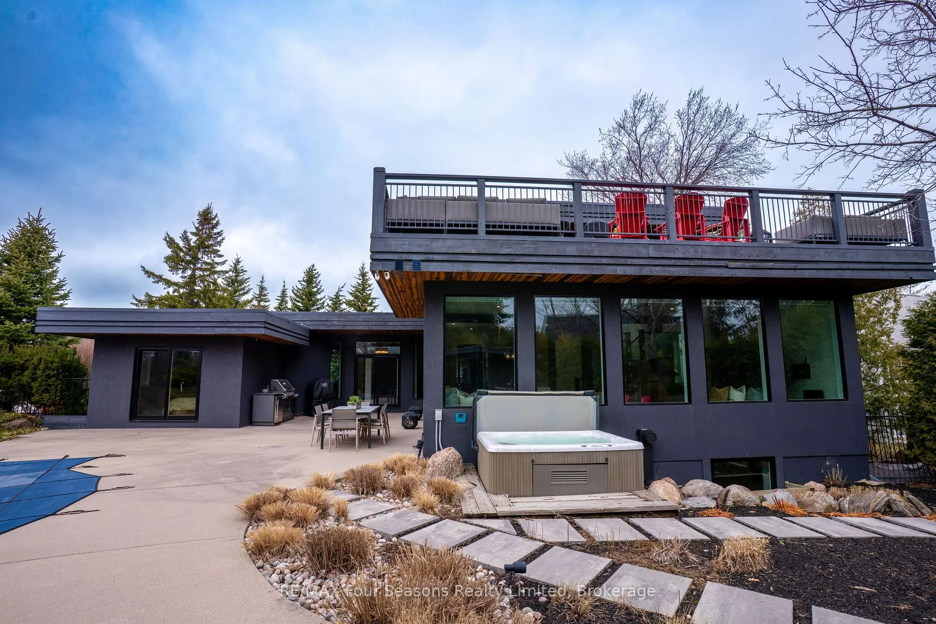 Photo 50 of 103 Cortina Crescent, Blue Mountains — HOMEH