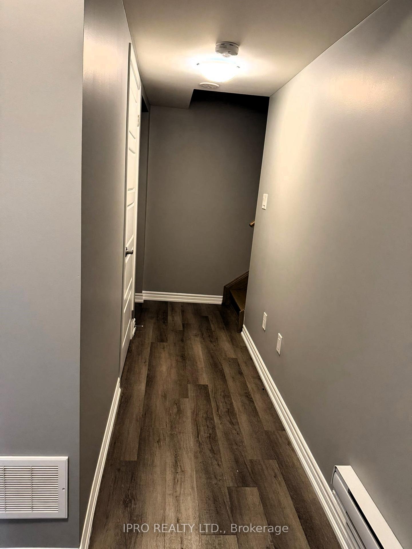 Photo 4 of 874 Ash Gate, Milton, Cobban — HOMEH