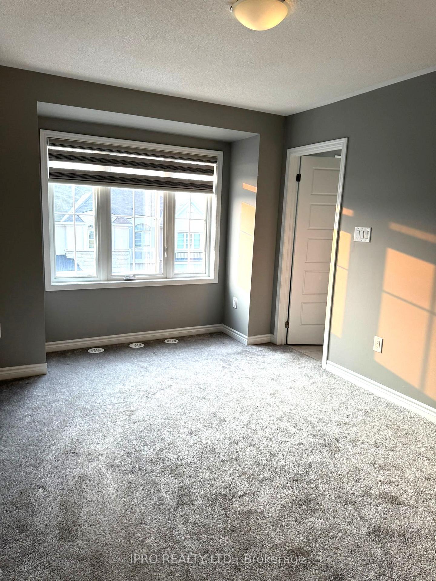 Photo 8 of 874 Ash Gate, Milton, Cobban — HOMEH