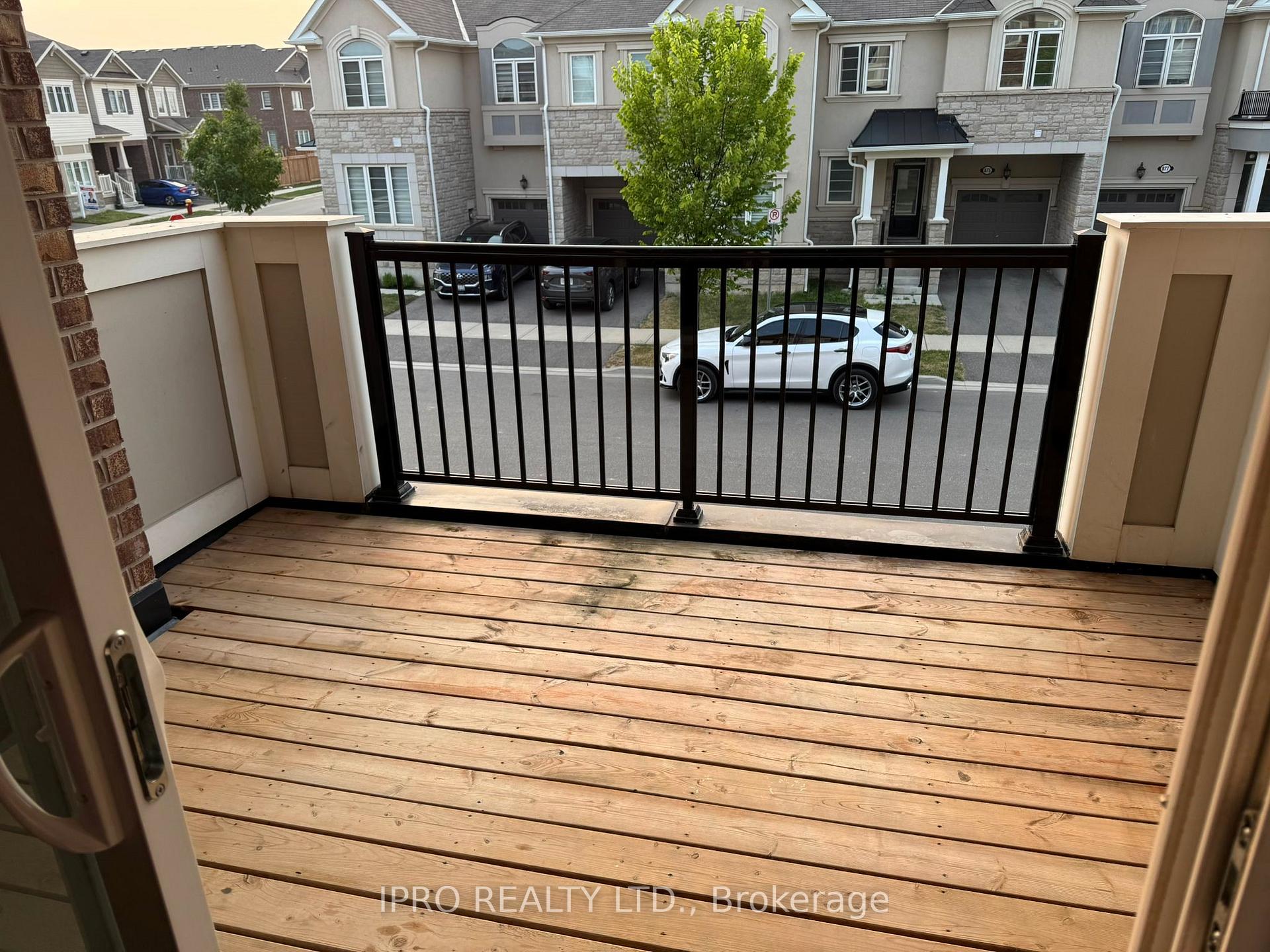 Photo 3 of 874 Ash Gate, Milton, Cobban — HOMEH