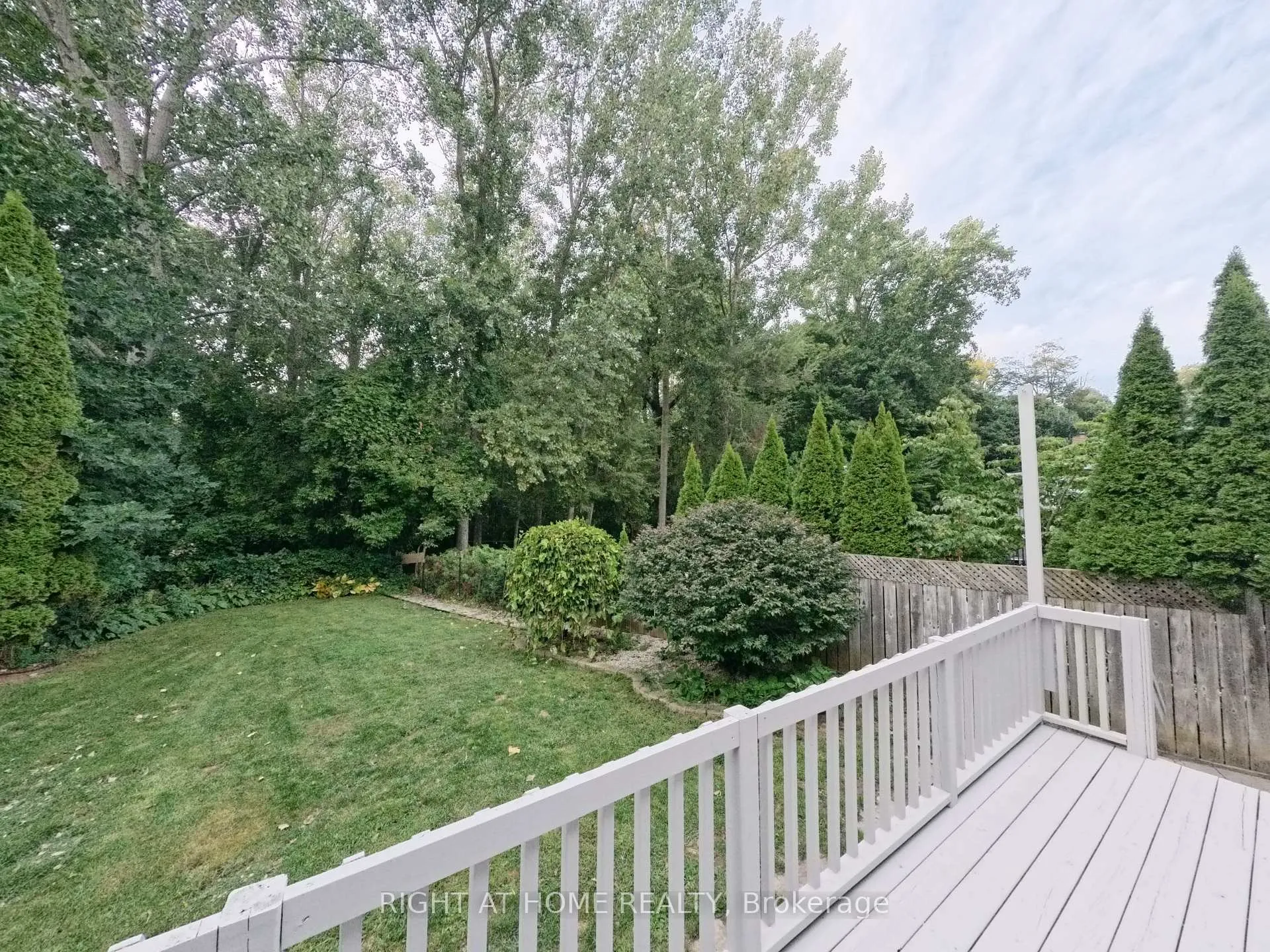Photo 6 of 82 Woodside Square, Pelham, Fonthill — HOMEH