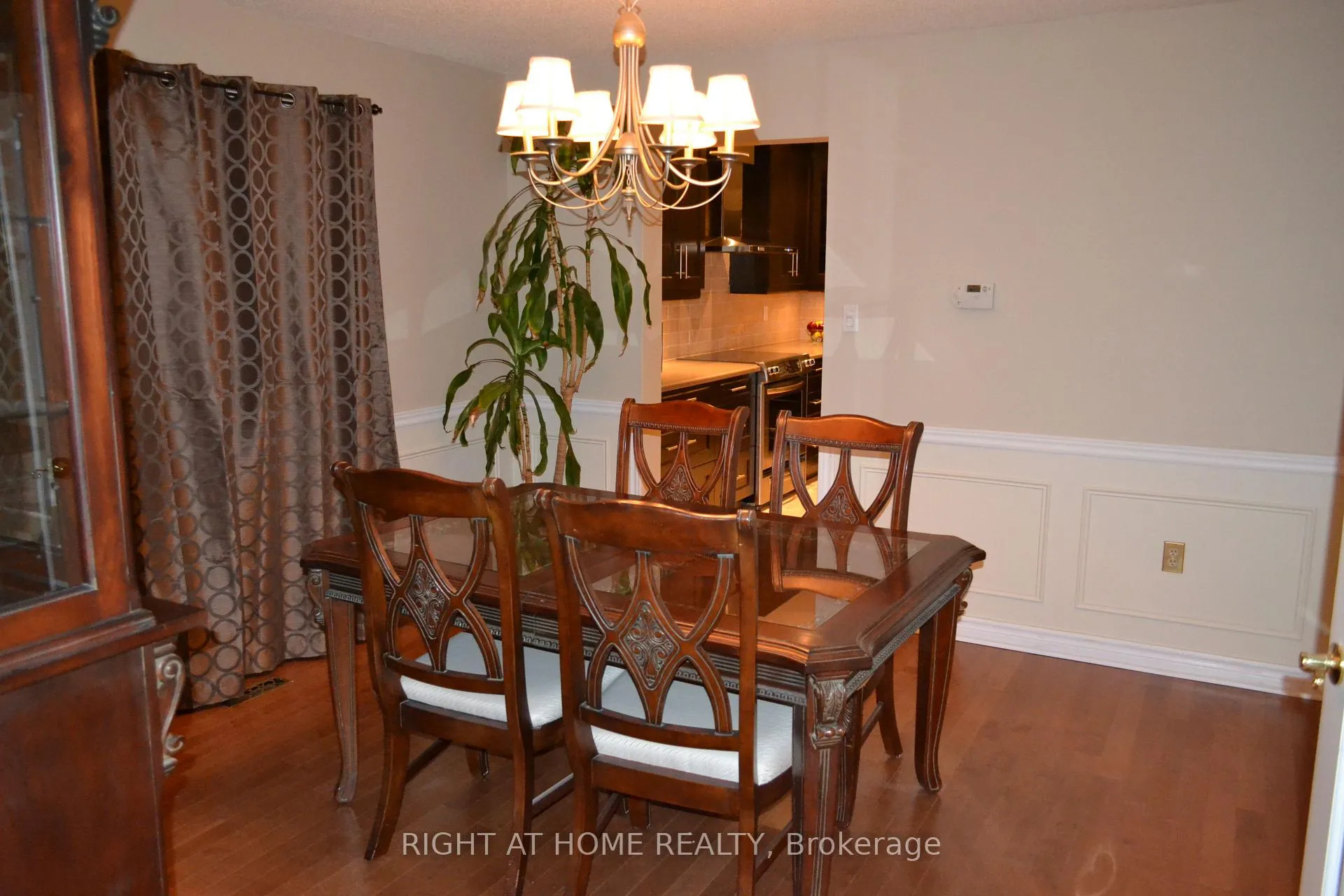 Photo 16 of 82 Woodside Square, Pelham, Fonthill — HOMEH