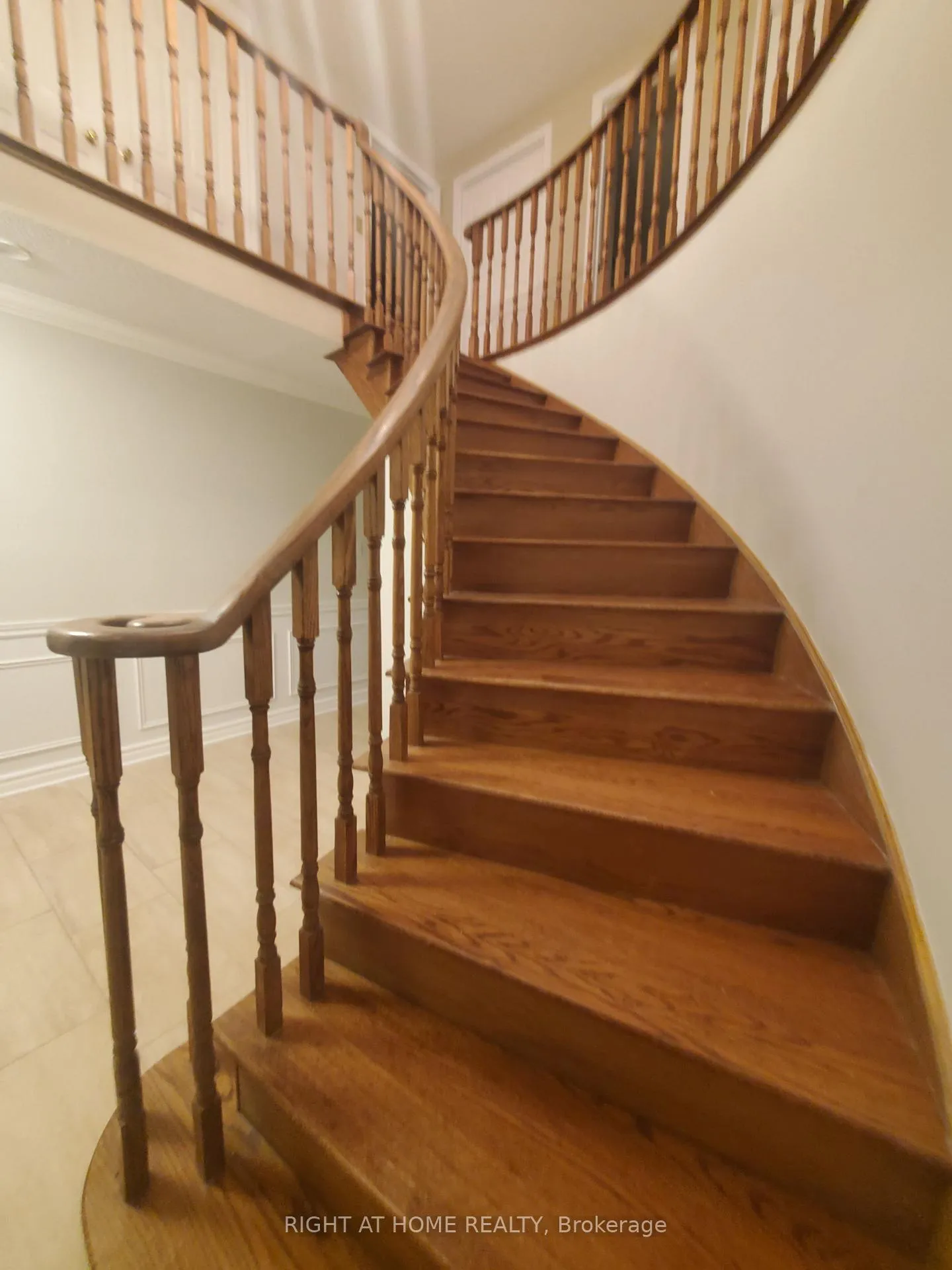 Photo 20 of 82 Woodside Square, Pelham, Fonthill — HOMEH