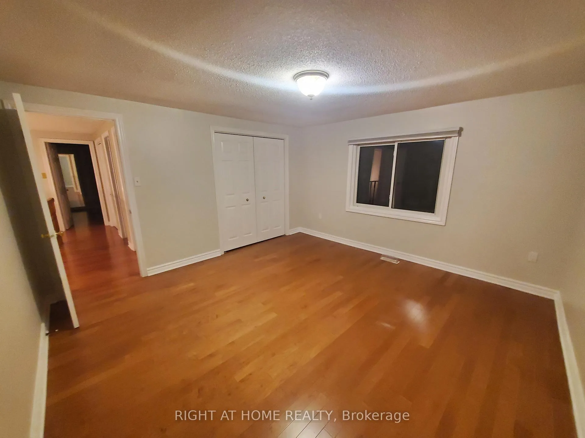 Photo 24 of 82 Woodside Square, Pelham, Fonthill — HOMEH