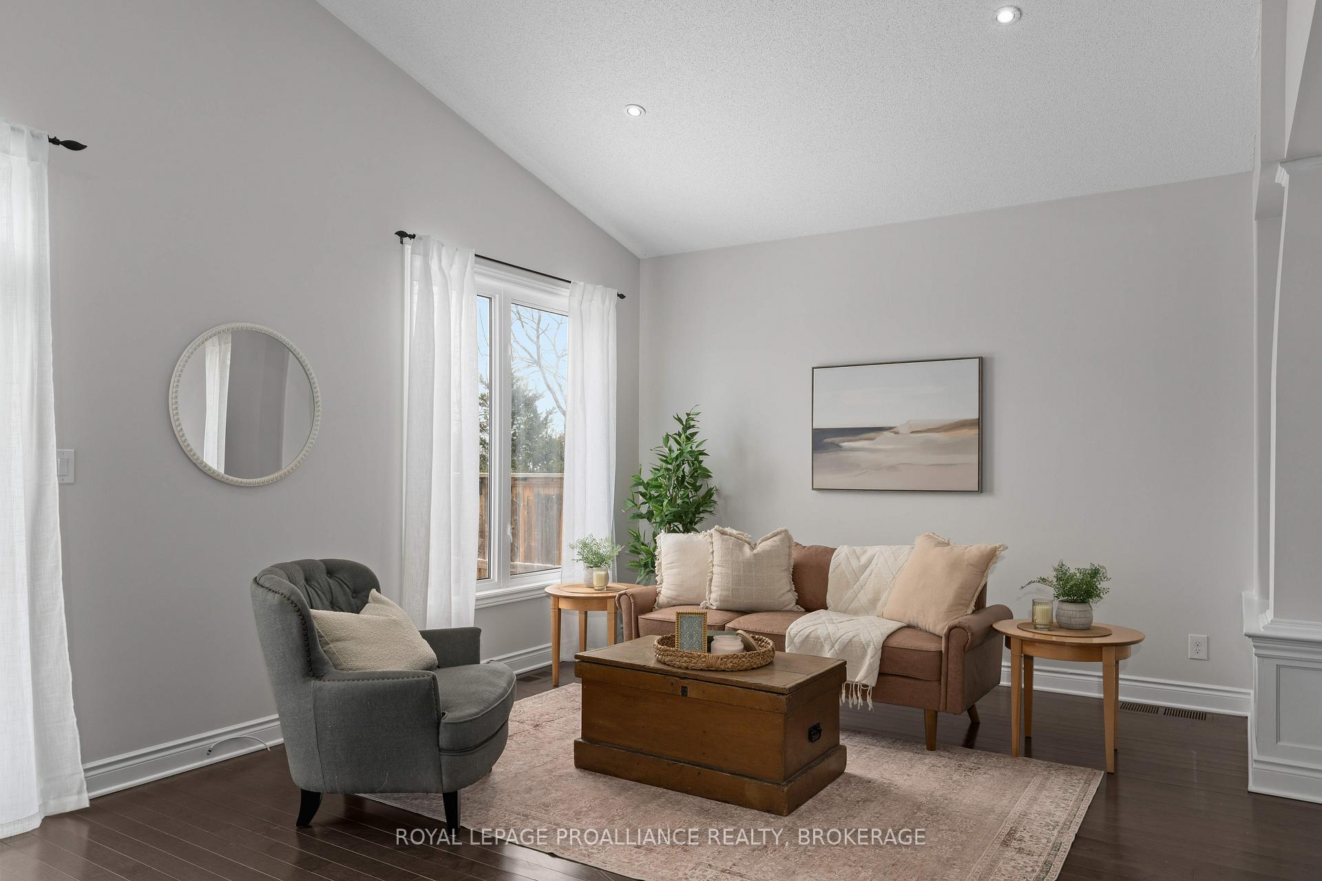Photo 17 of 1290 Atkinson Street, Kingston, City Northwest — HOMEH