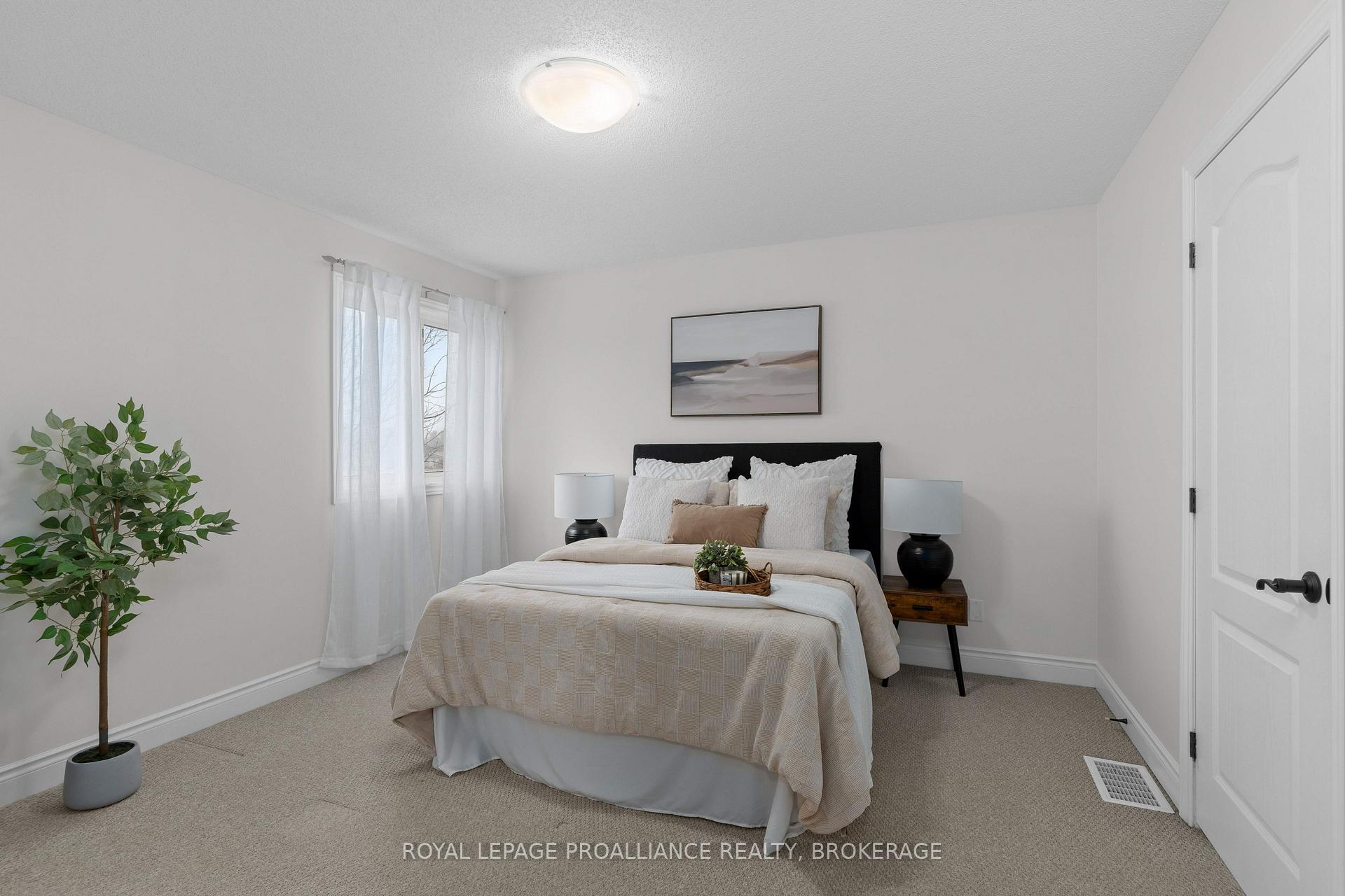 Photo 23 of 1290 Atkinson Street, Kingston, City Northwest — HOMEH