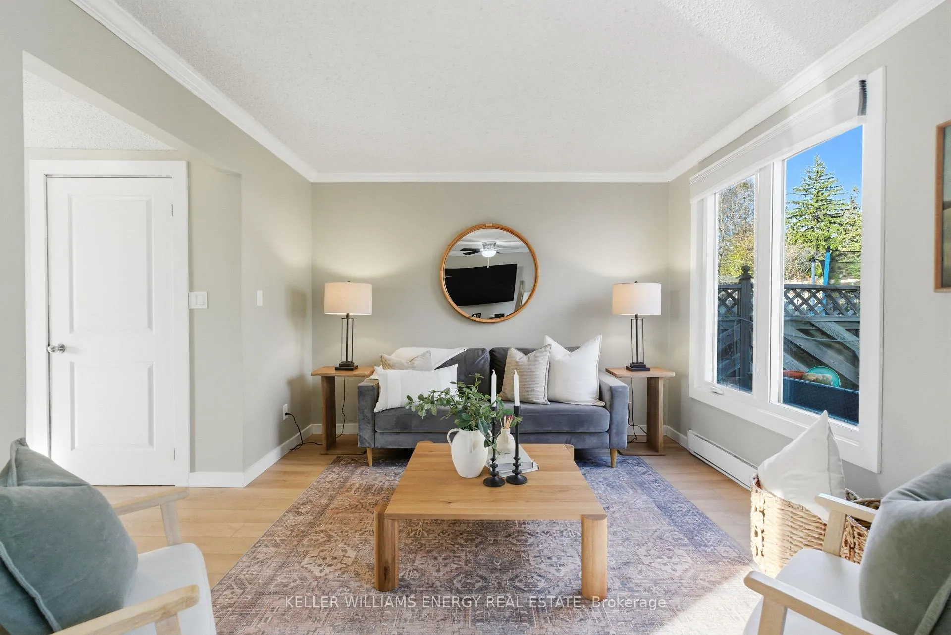 Photo 13 of 35 Overbank Drive, Oshawa, McLaughlin — HOMEH