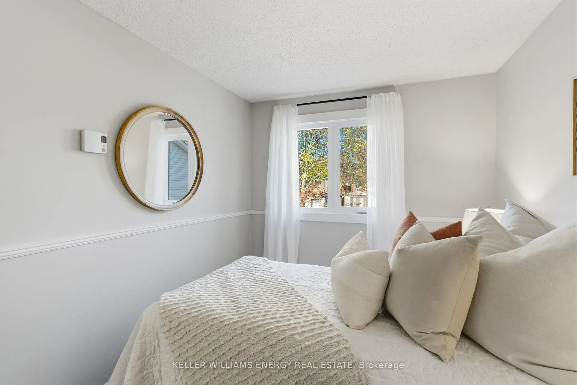 Photo 30 of 35 Overbank Drive, Oshawa, McLaughlin — HOMEH