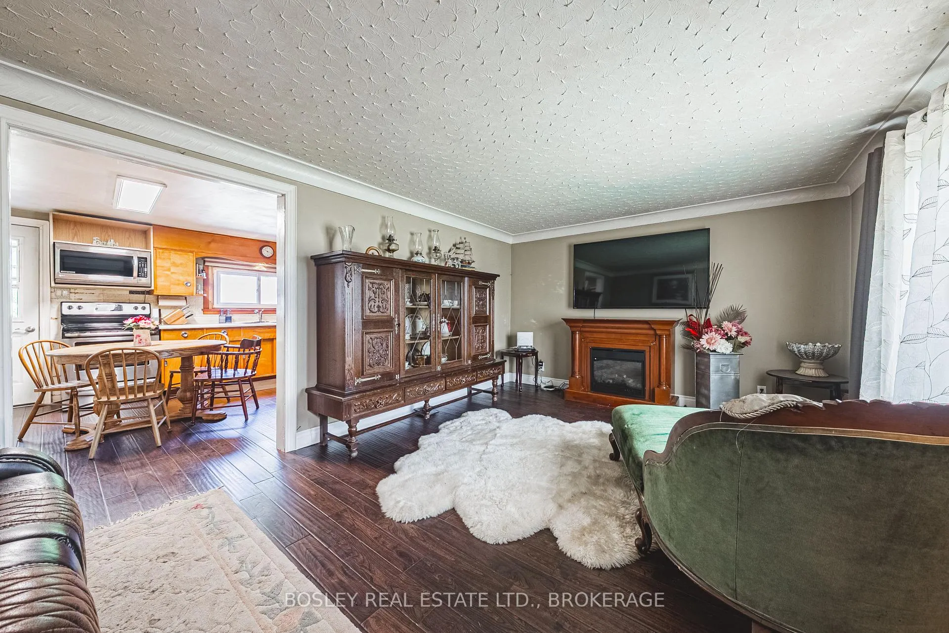 Photo 6 of 9143 Sodom Road, Niagara Falls, Lyons Creek — HOMEH