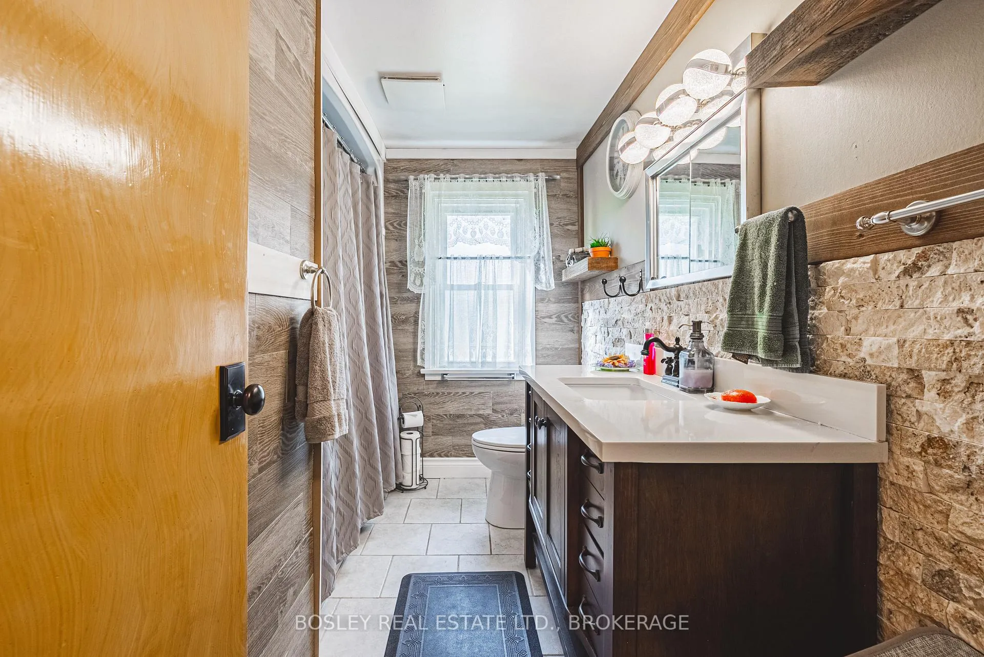 Photo 13 of 9143 Sodom Road, Niagara Falls, Lyons Creek — HOMEH