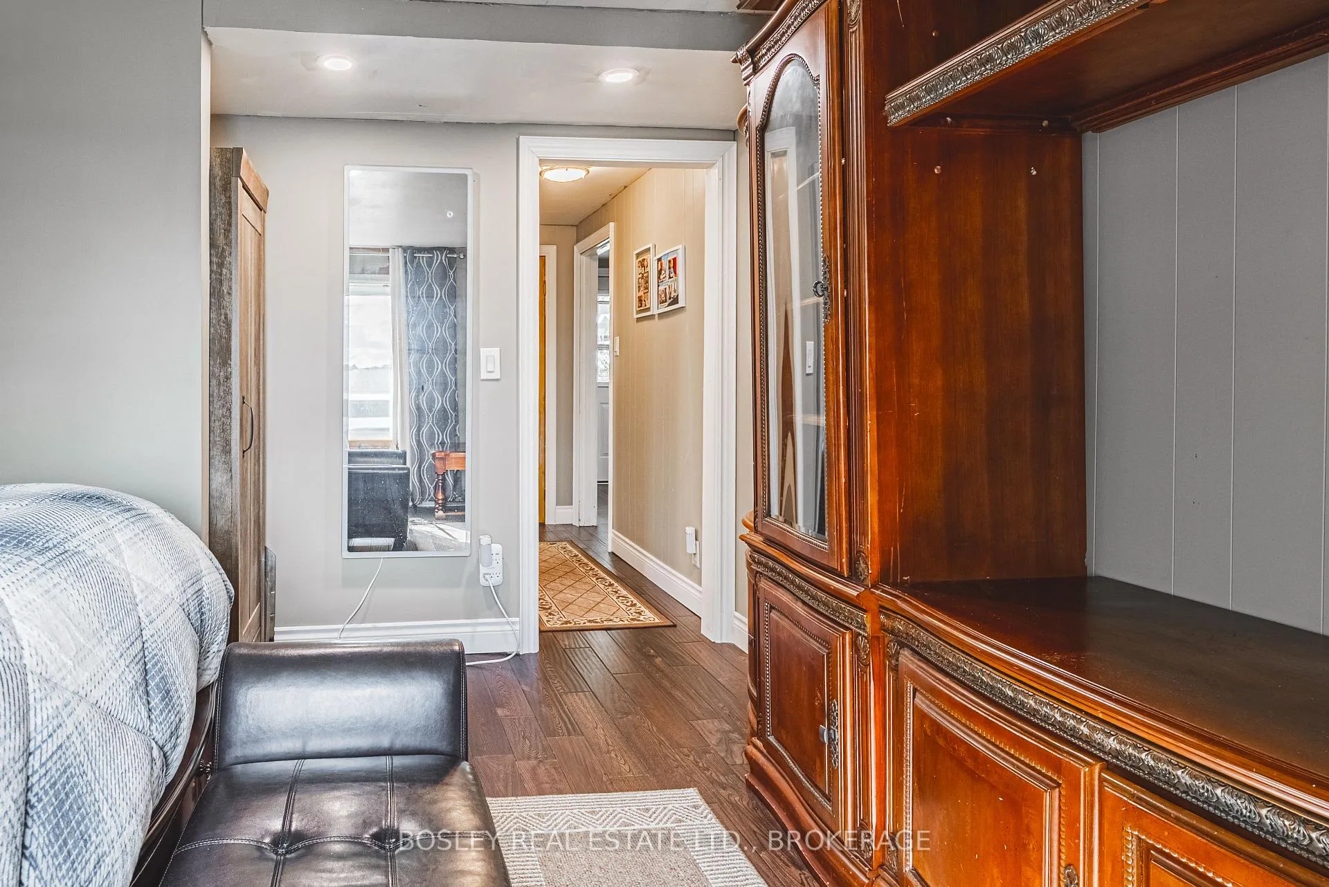 Photo 15 of 9143 Sodom Road, Niagara Falls, Lyons Creek — HOMEH
