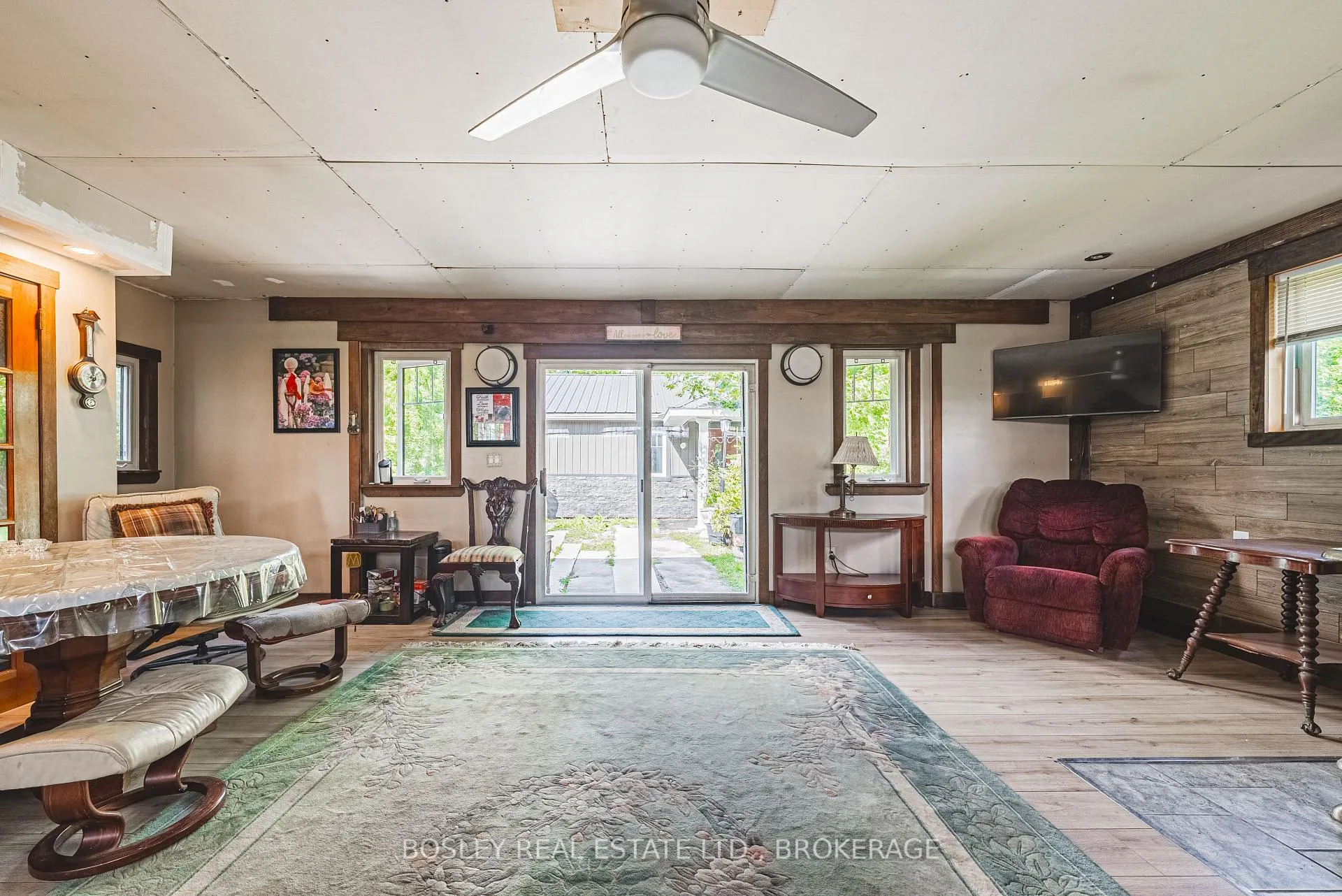 Photo 22 of 9143 Sodom Road, Niagara Falls, Lyons Creek — HOMEH