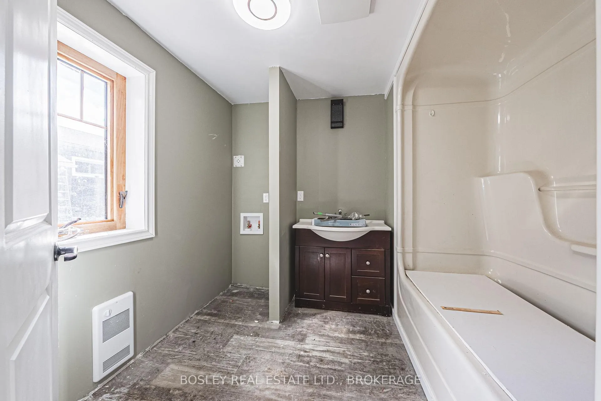 Photo 31 of 9143 Sodom Road, Niagara Falls, Lyons Creek — HOMEH