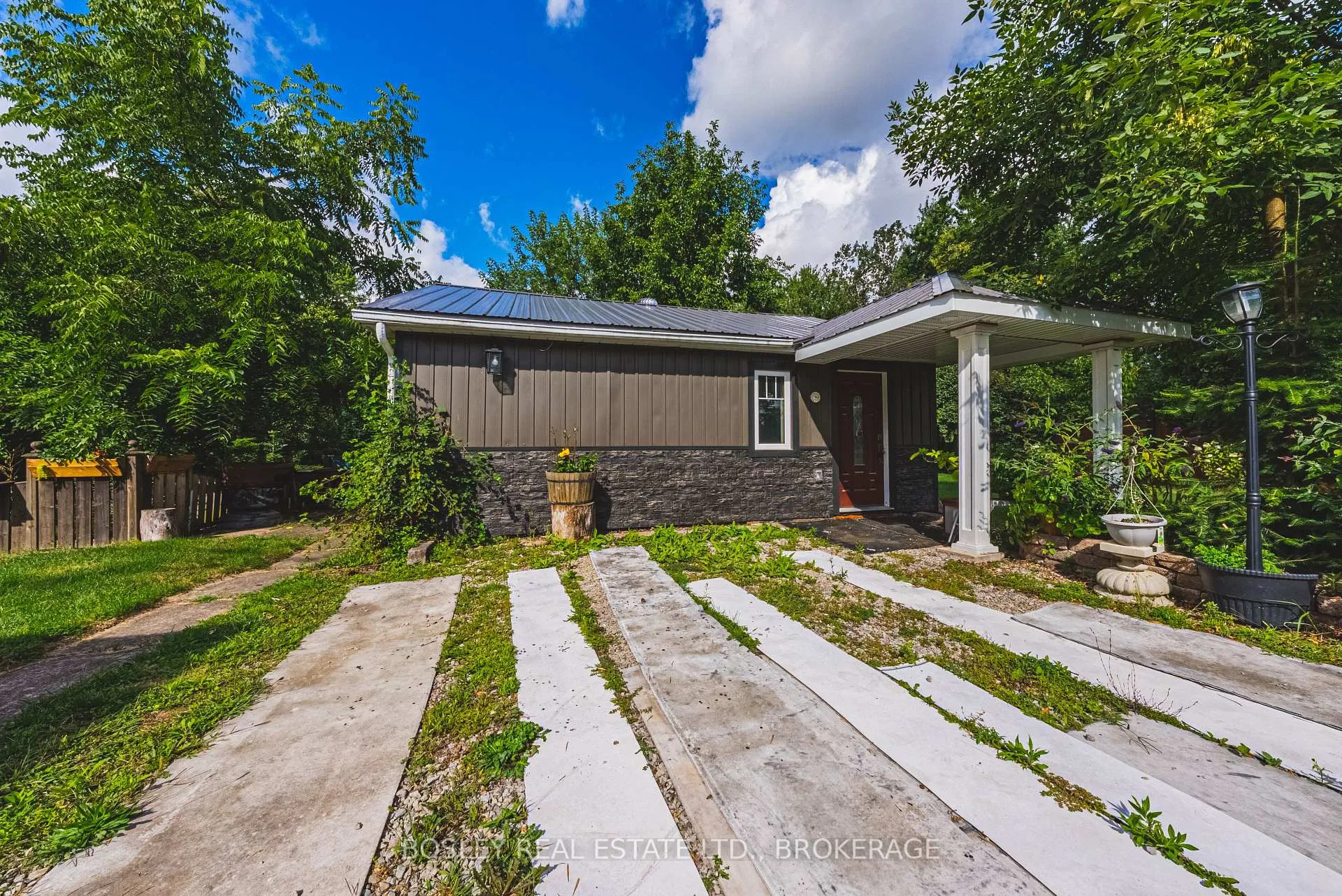 Photo 32 of 9143 Sodom Road, Niagara Falls, Lyons Creek — HOMEH