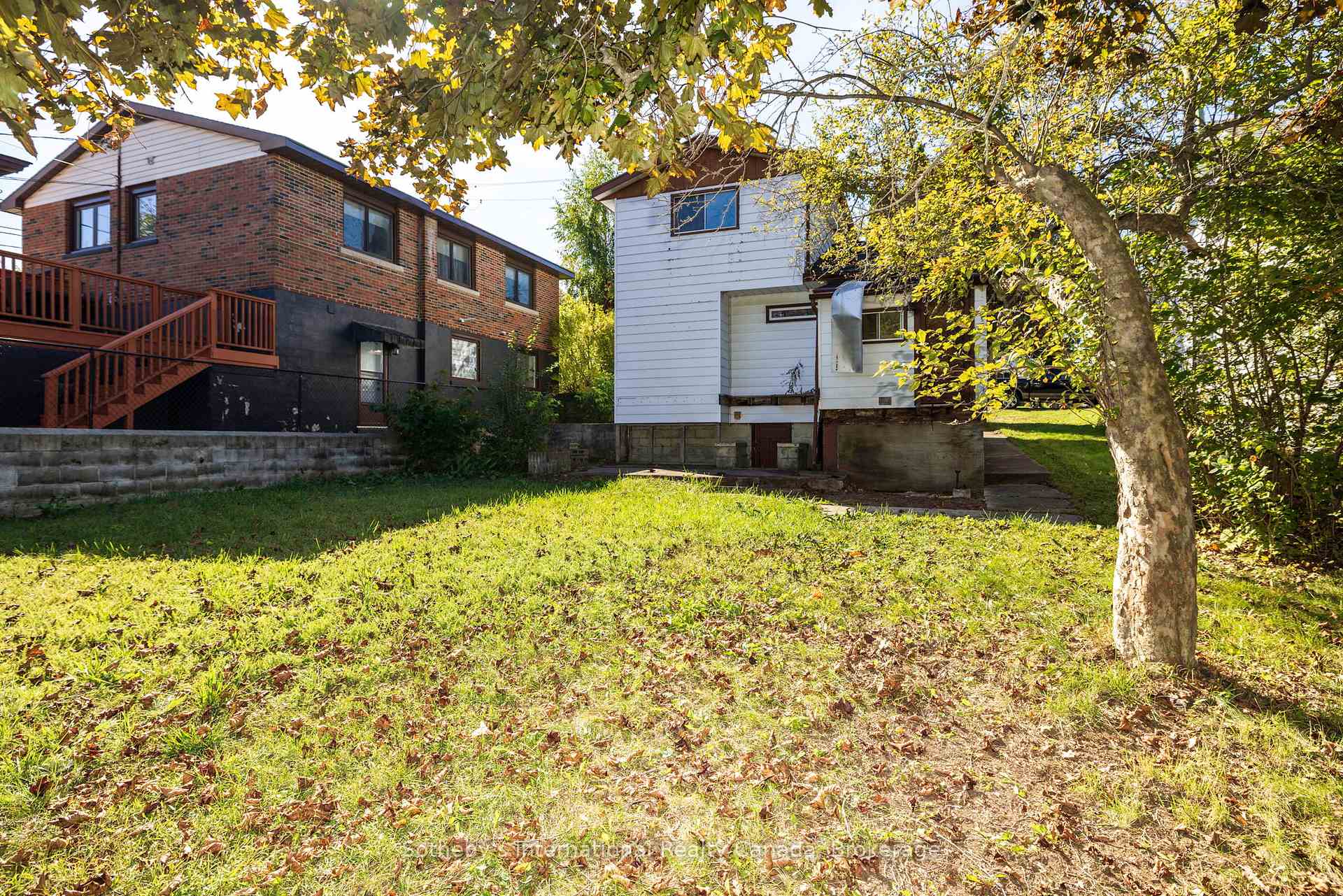 Photo 15 of 9 Summitt Avenue, Parry Sound — HOMEH
