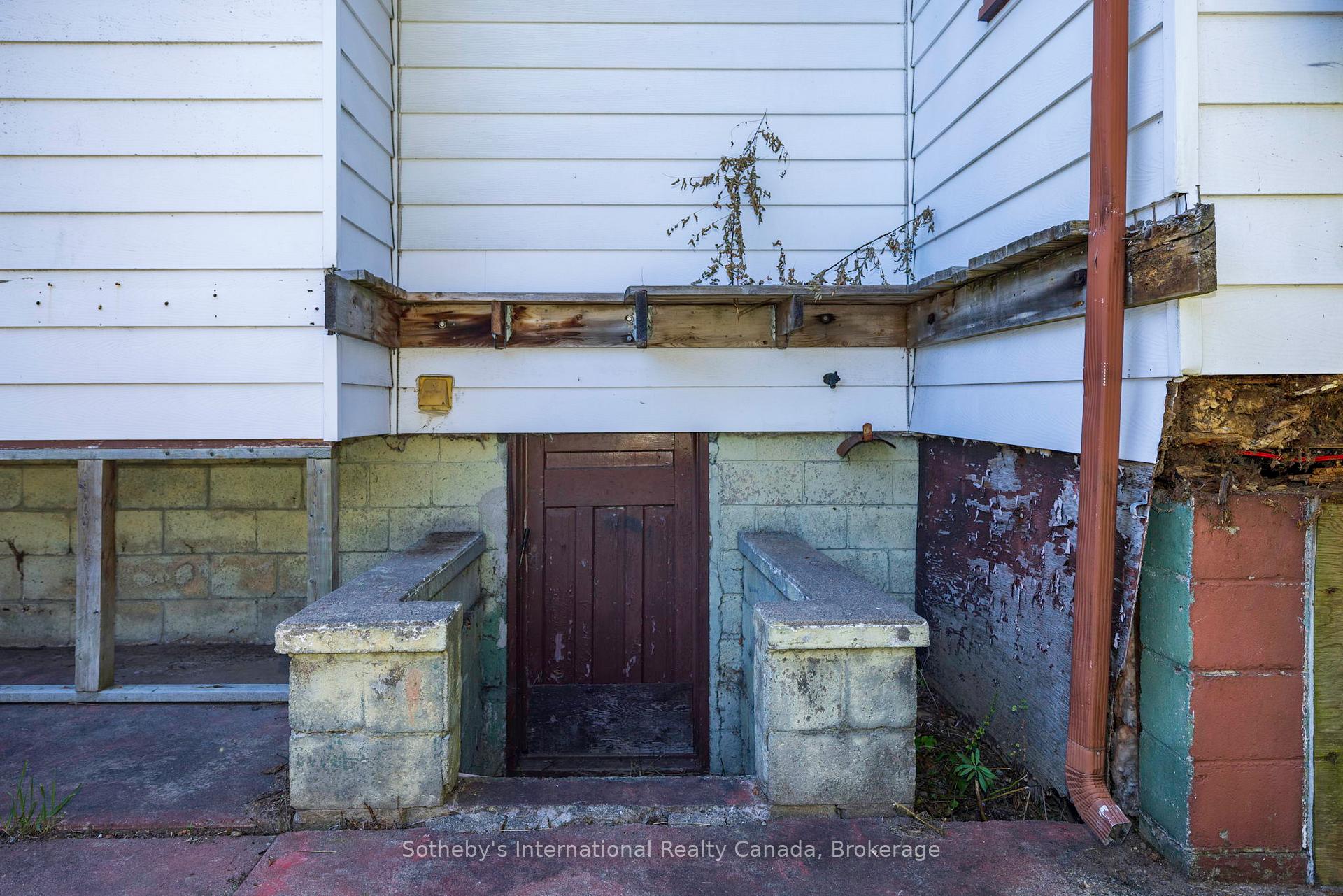 Photo 19 of 9 Summitt Avenue, Parry Sound — HOMEH
