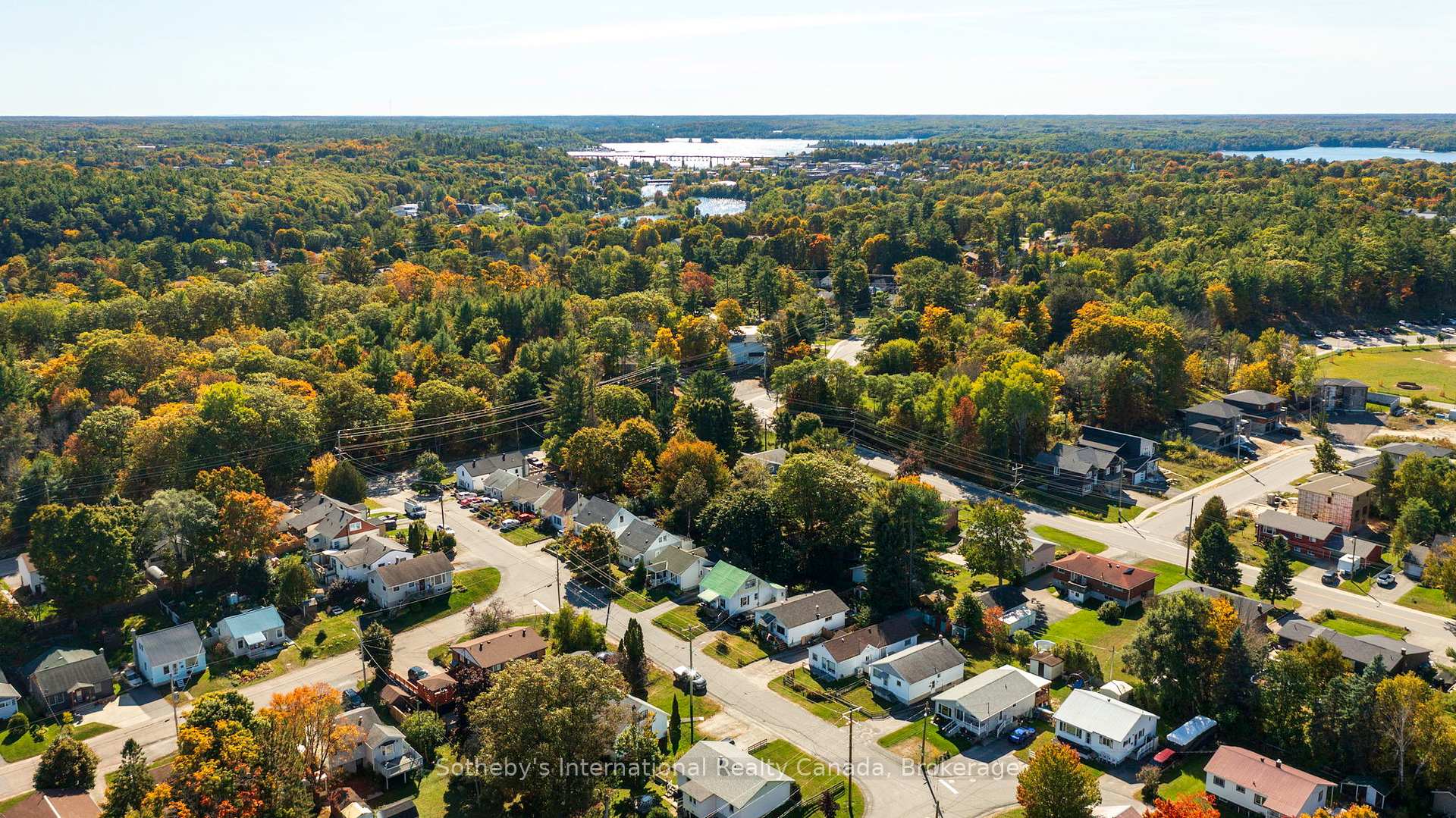 Photo 23 of 9 Summitt Avenue, Parry Sound — HOMEH