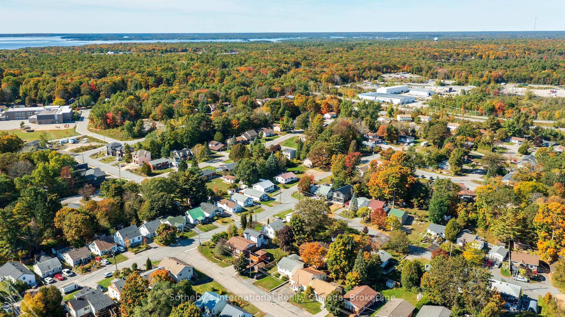 Photo 25 of 9 Summitt Avenue, Parry Sound — HOMEH