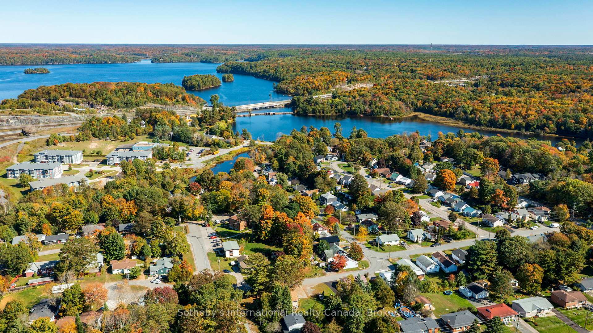 Photo 28 of 9 Summitt Avenue, Parry Sound — HOMEH