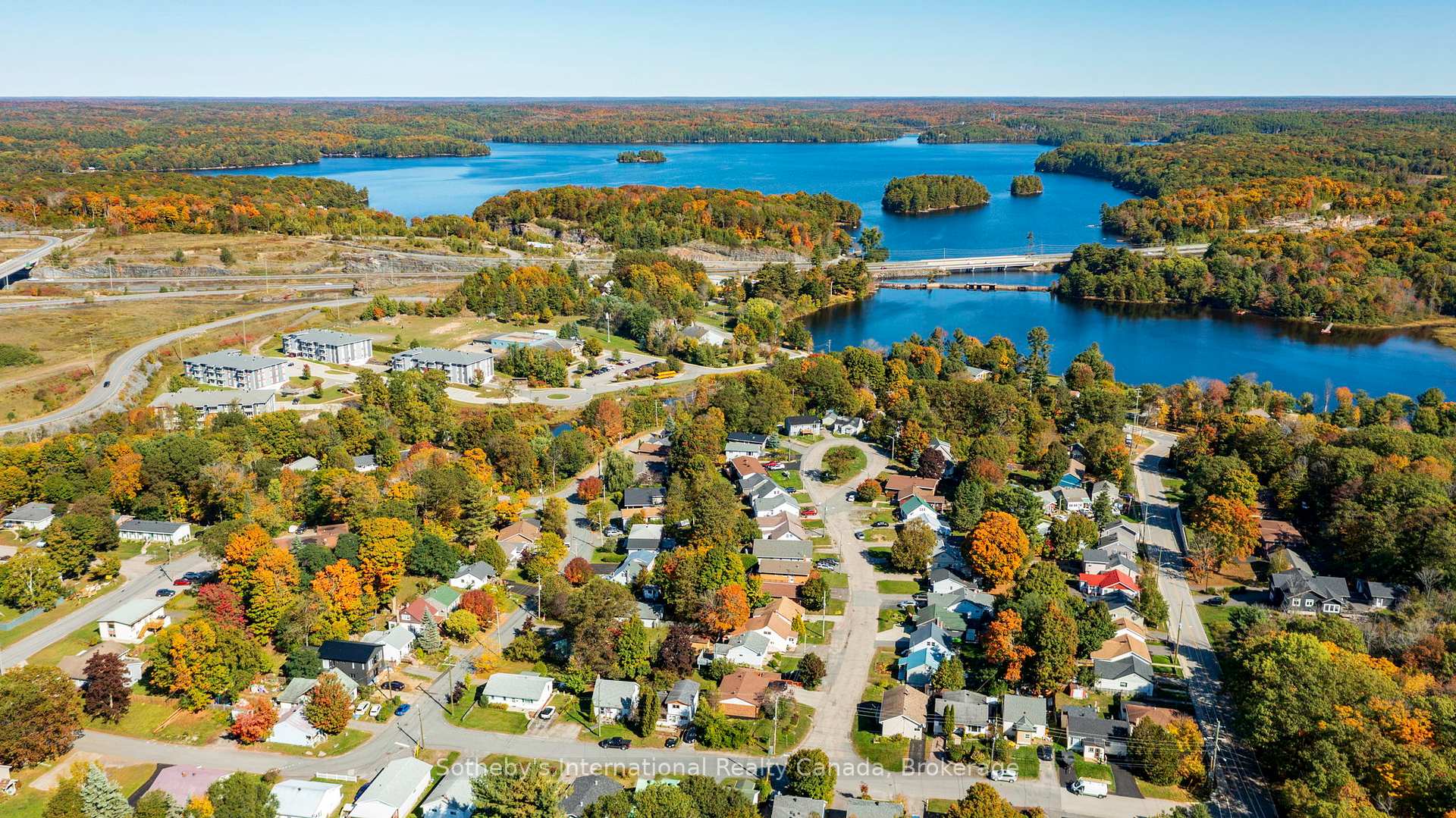 Photo 29 of 9 Summitt Avenue, Parry Sound — HOMEH