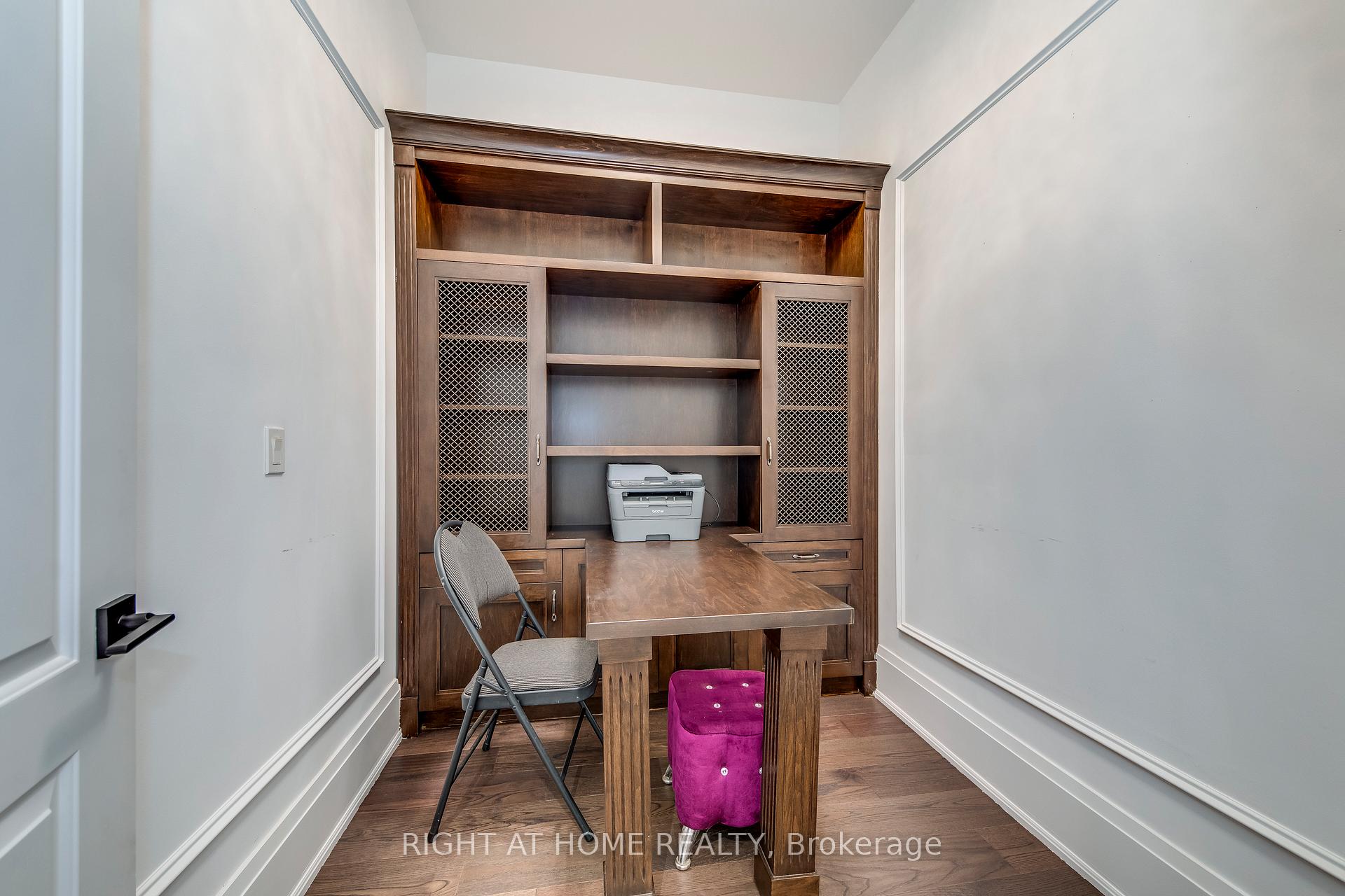 Photo 17 of 523 Brookside Drive, Oakville, West — HOMEH