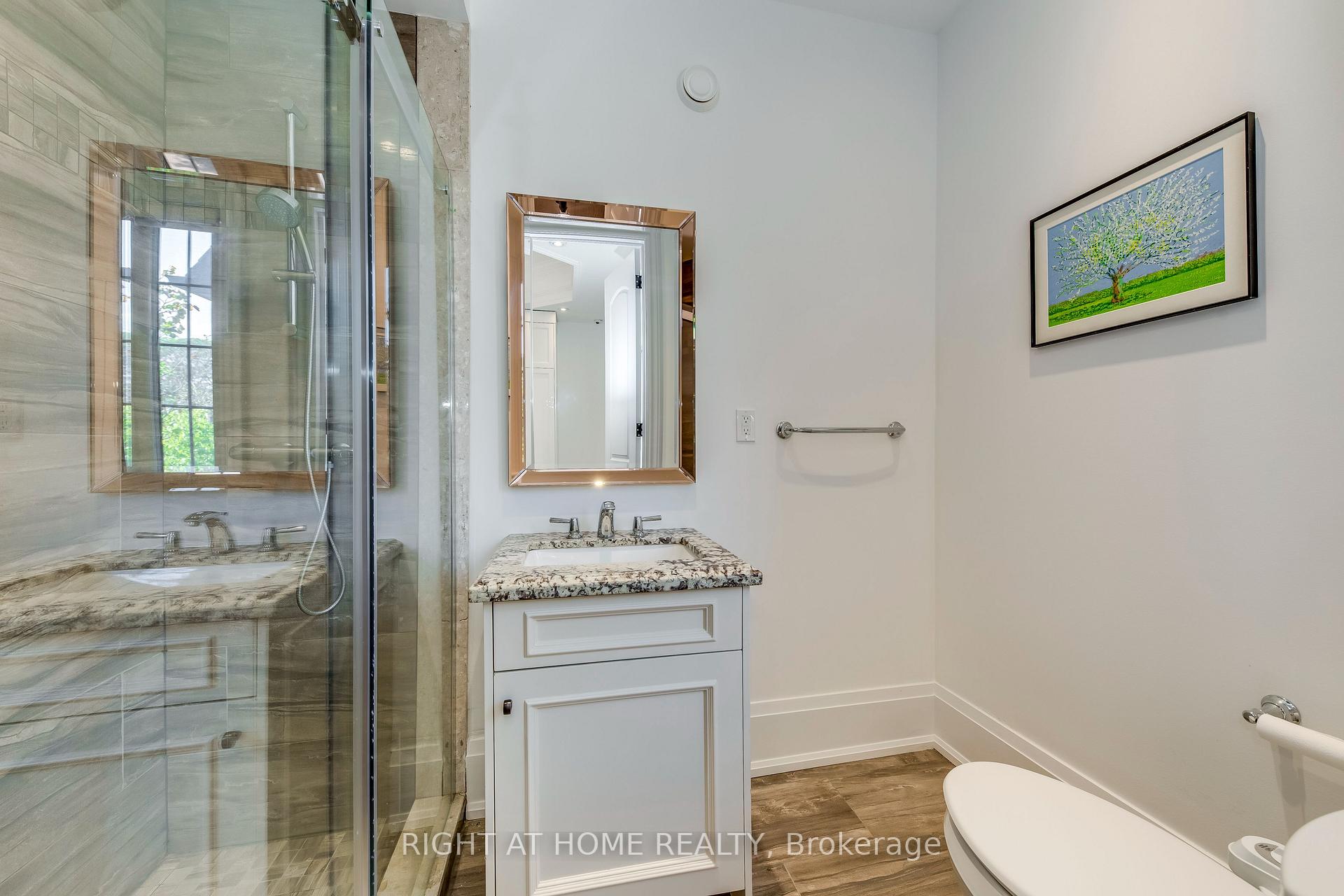 Photo 25 of 523 Brookside Drive, Oakville, West — HOMEH