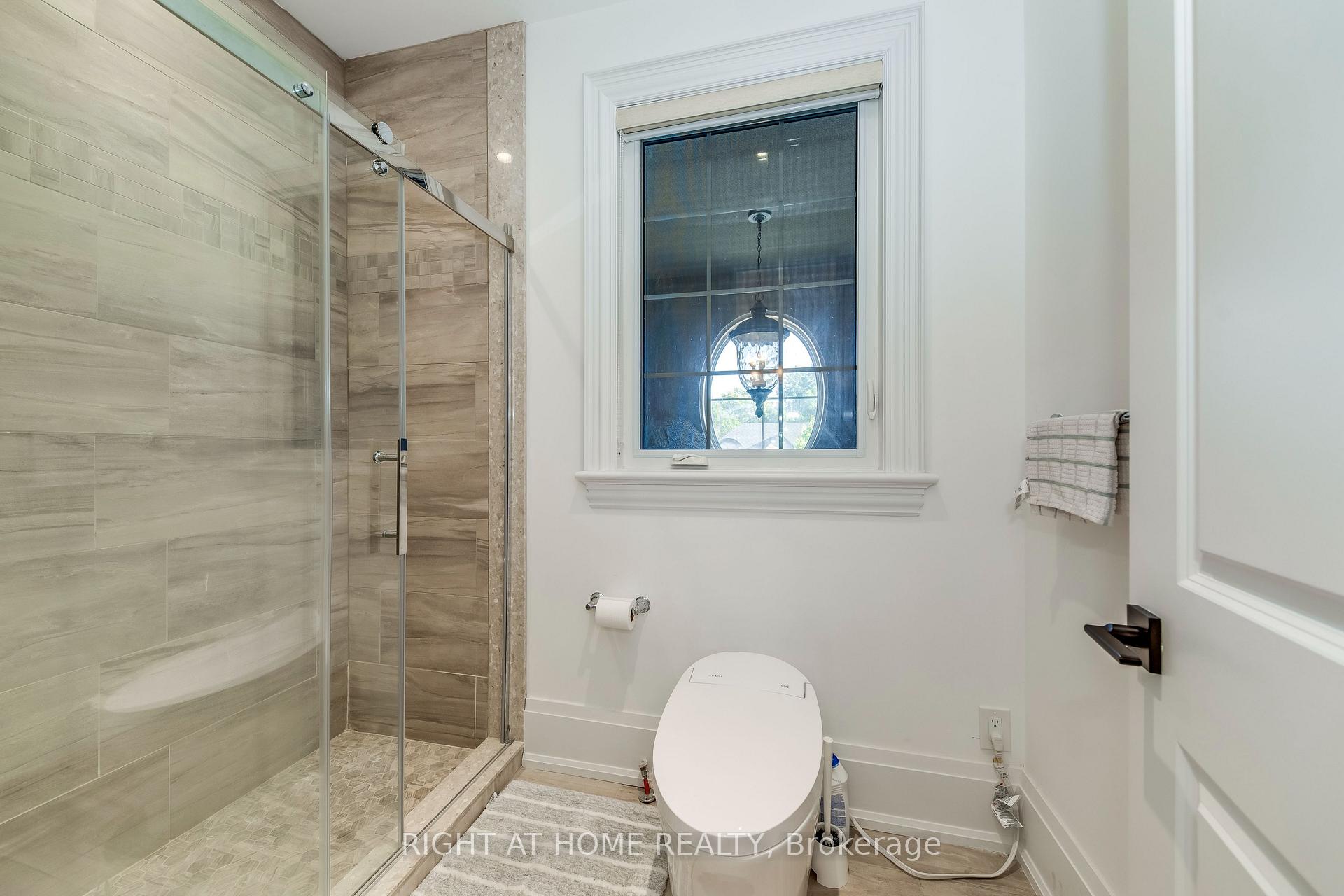 Photo 28 of 523 Brookside Drive, Oakville, West — HOMEH