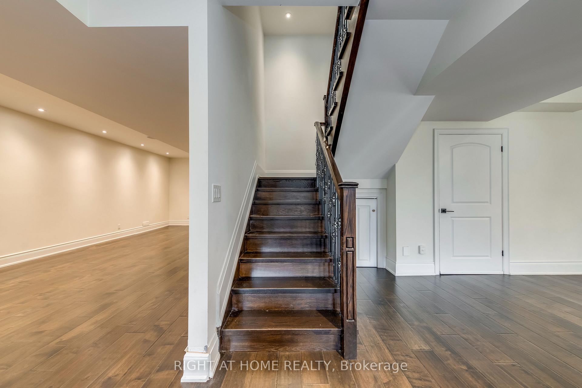 Photo 32 of 523 Brookside Drive, Oakville, West — HOMEH