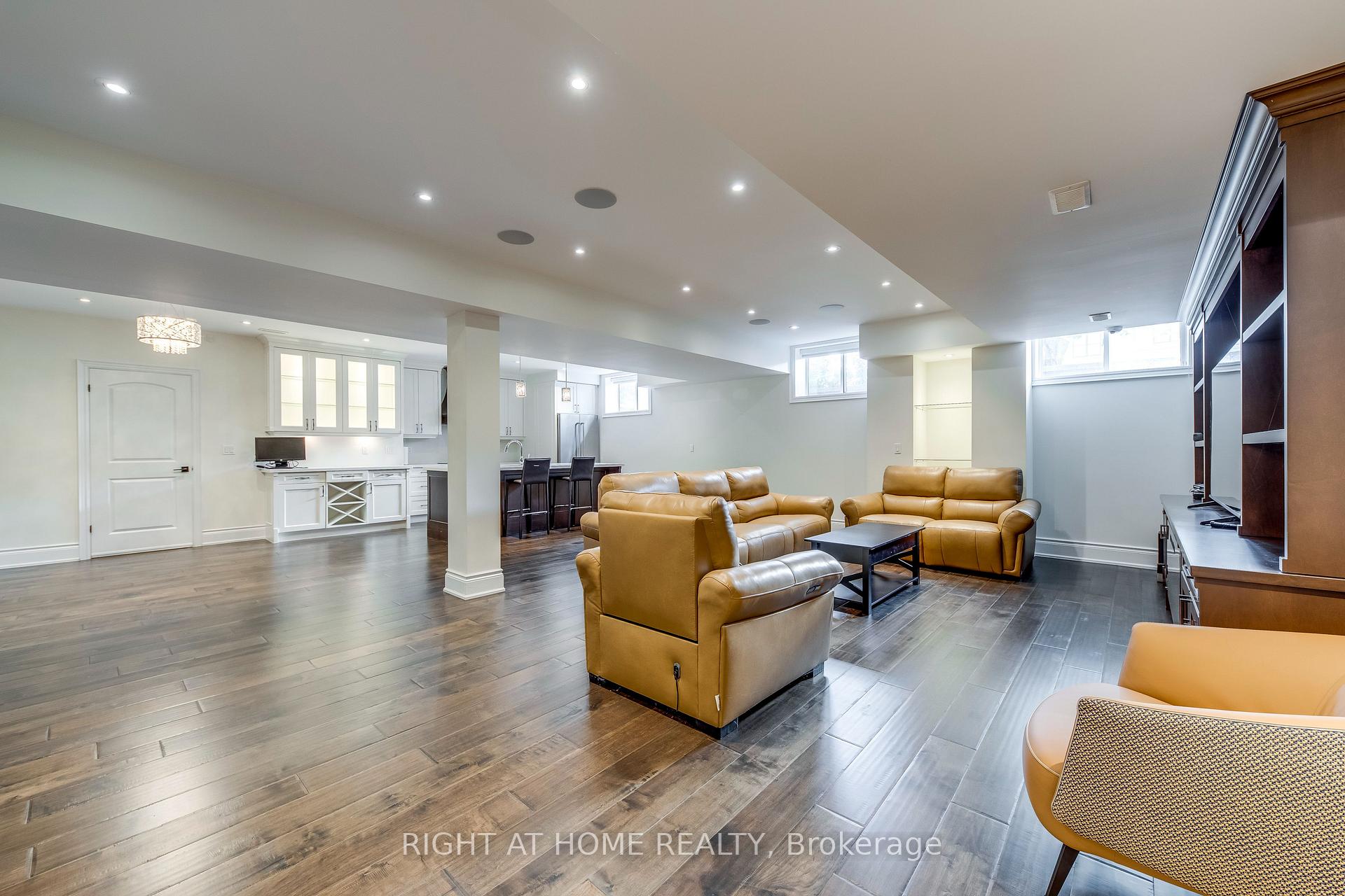 Photo 33 of 523 Brookside Drive, Oakville, West — HOMEH
