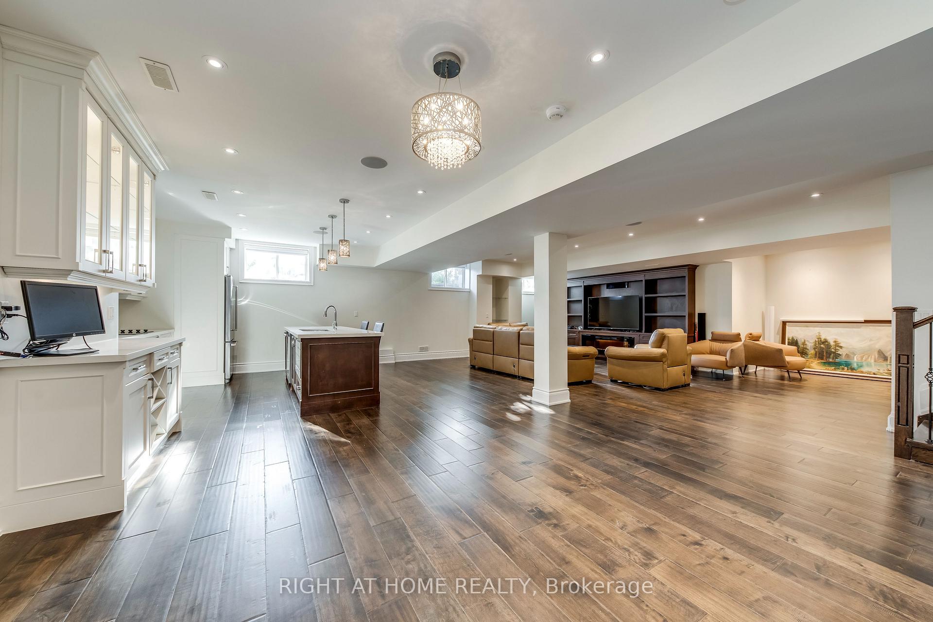 Photo 34 of 523 Brookside Drive, Oakville, West — HOMEH