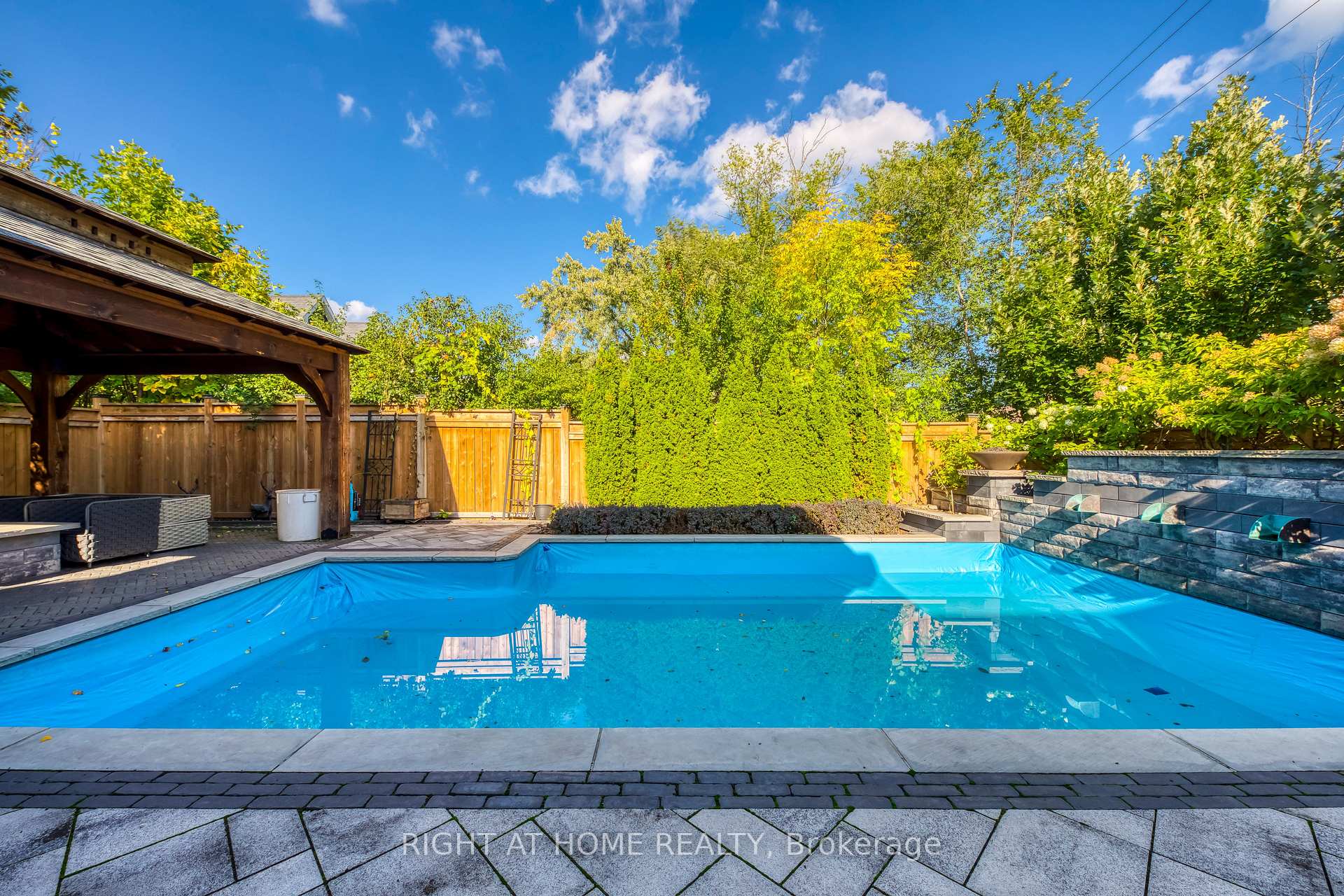 Photo 40 of 523 Brookside Drive, Oakville, West — HOMEH