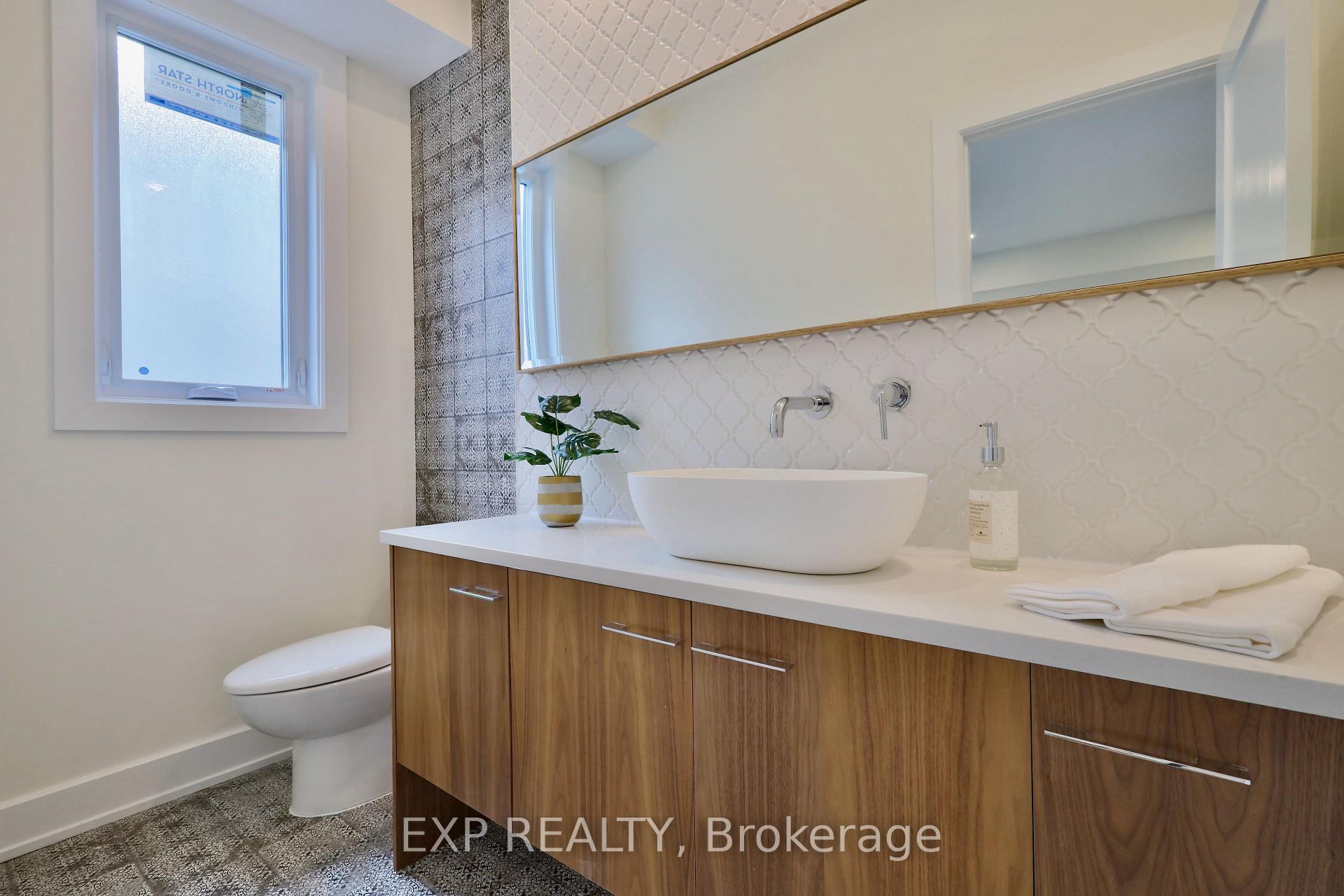 Photo 11 of 62 Columbus Avenue, Ottawa, Overbrook — HOMEH