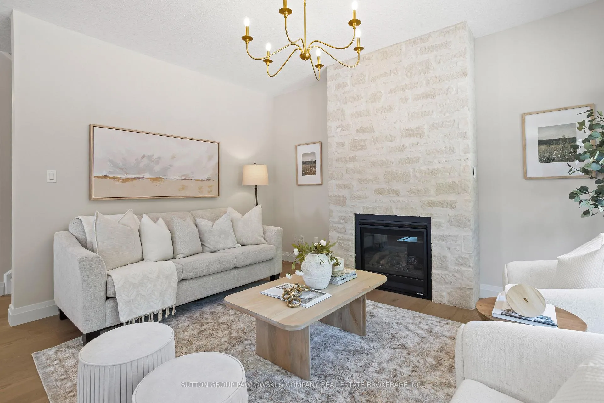 Photo 14 of 29 Spruce Crescent, North Middlesex, Parkhill — HOMEH