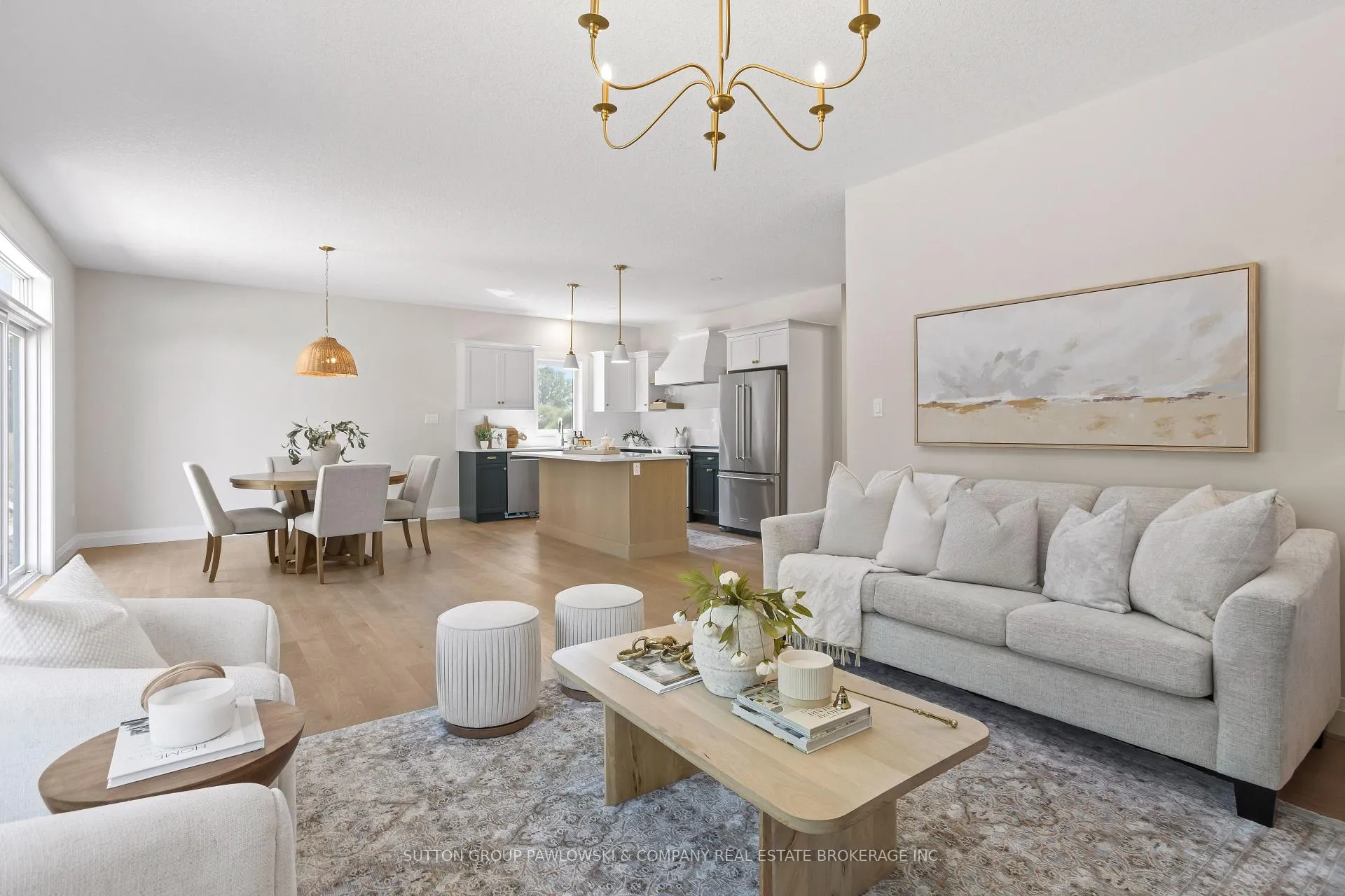 Photo 15 of 29 Spruce Crescent, North Middlesex, Parkhill — HOMEH