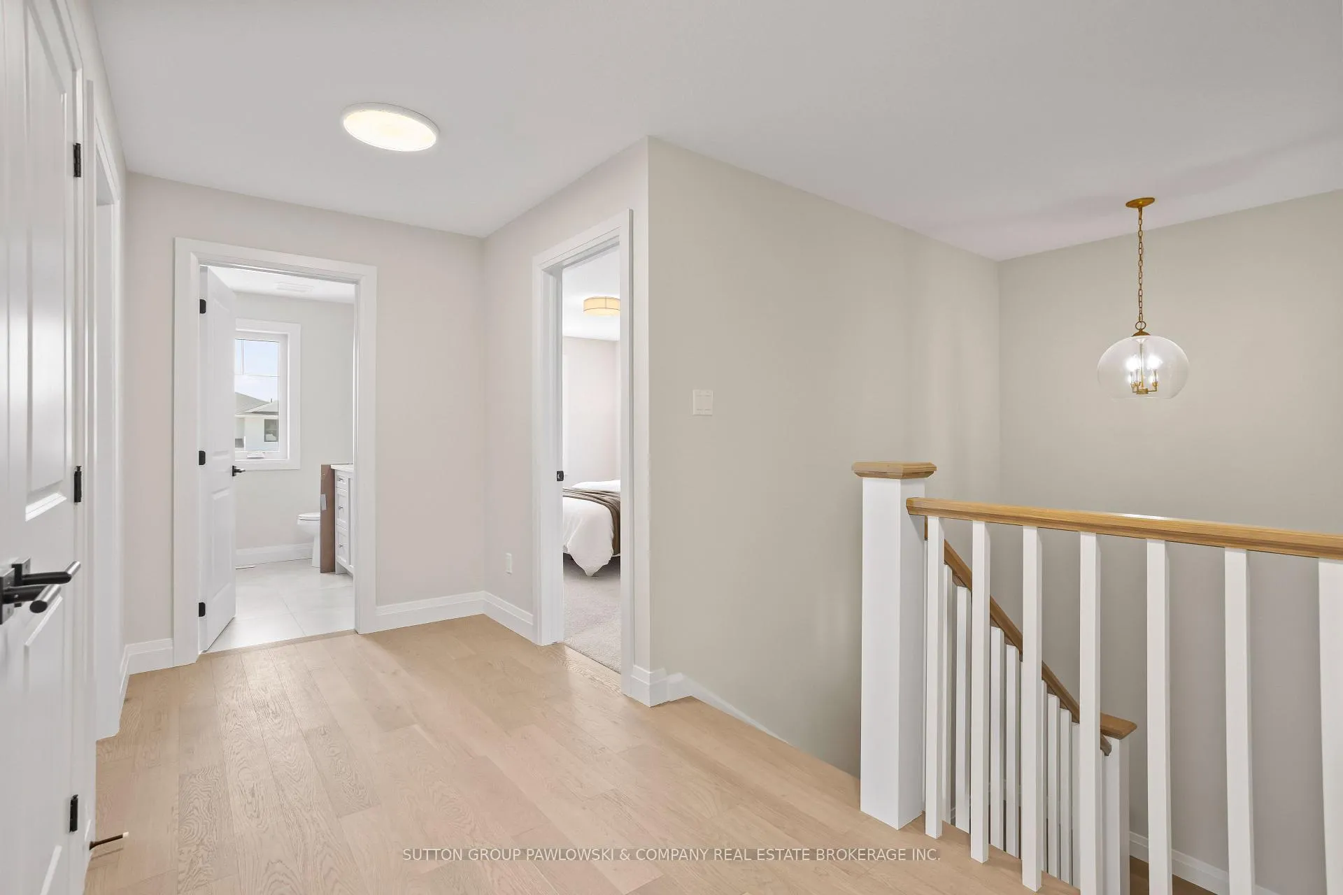 Photo 18 of 29 Spruce Crescent, North Middlesex, Parkhill — HOMEH