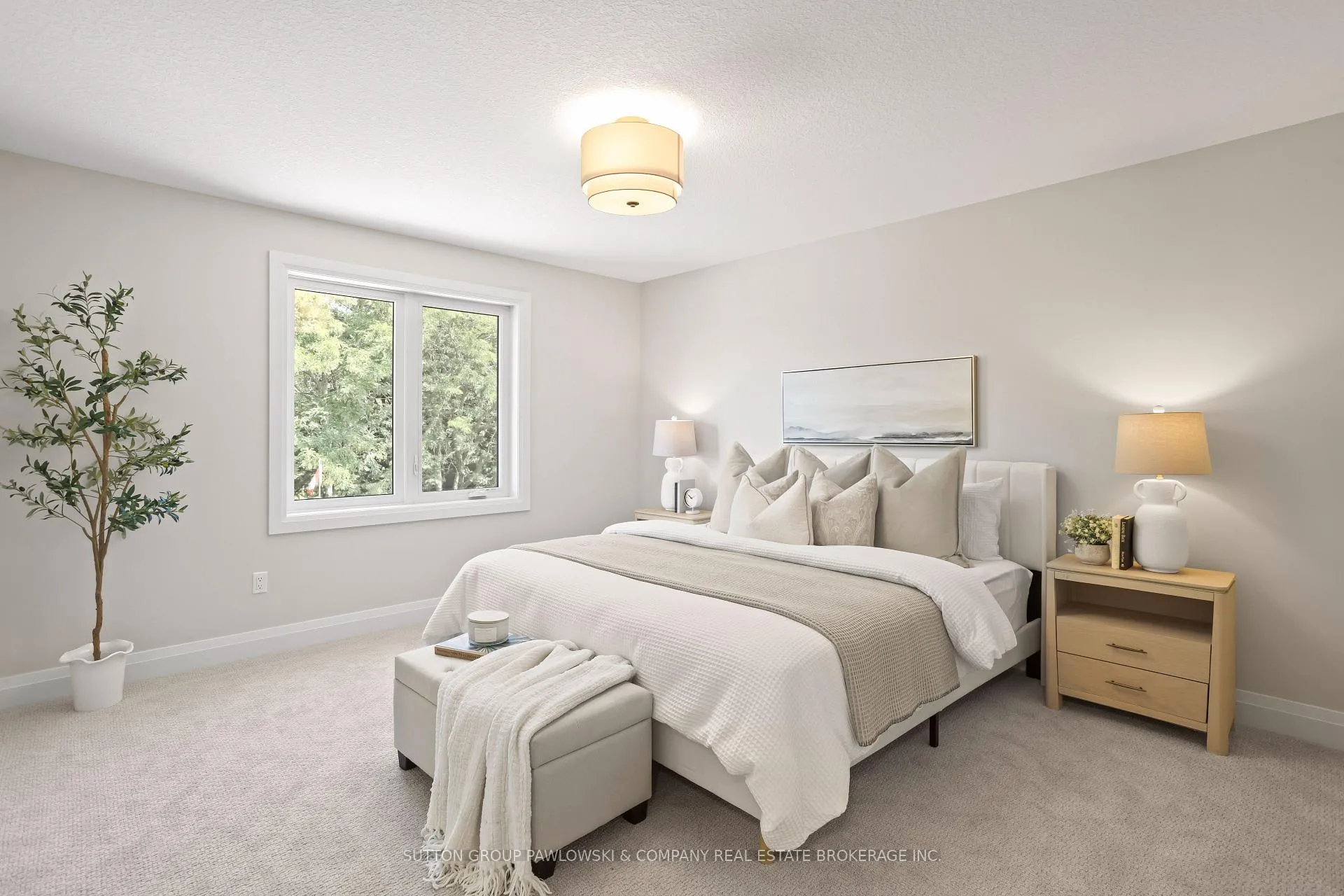 Photo 19 of 29 Spruce Crescent, North Middlesex, Parkhill — HOMEH
