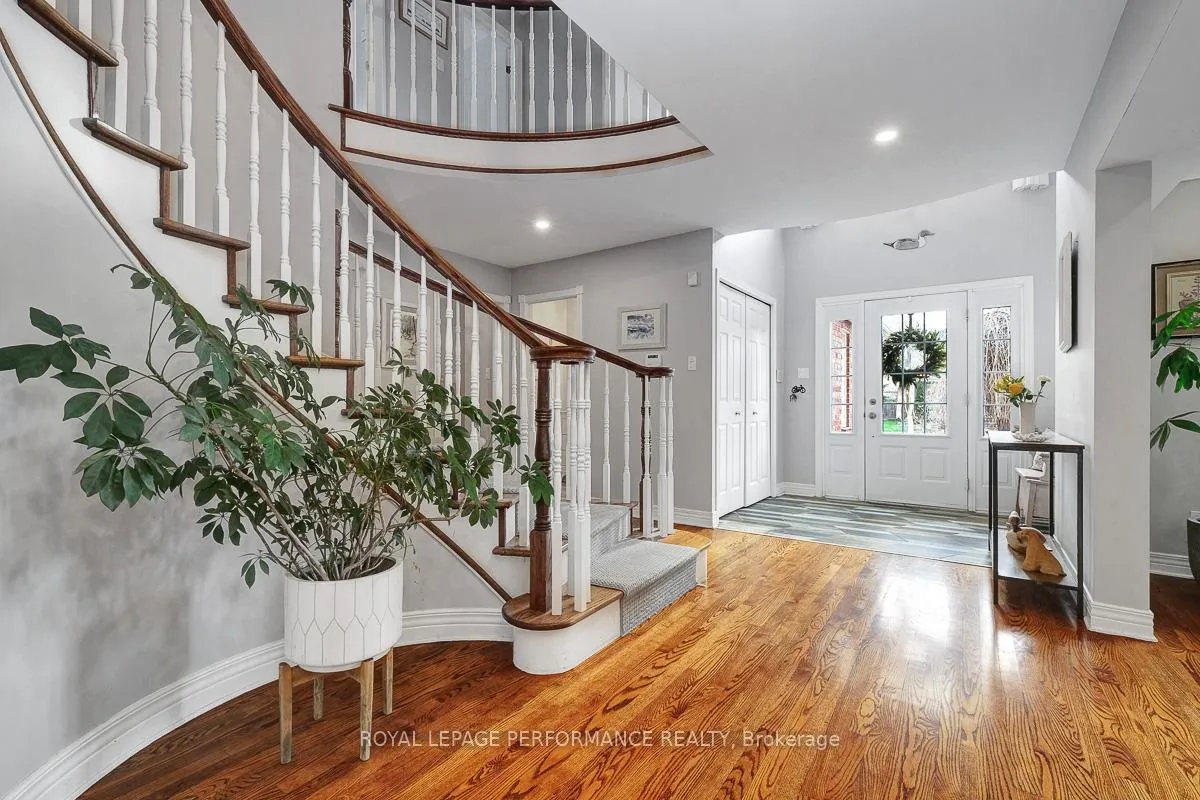 Photo 4 of 6164 Ravine Way, Ottawa, Hiawatha Park/Convent Glen — HOMEH