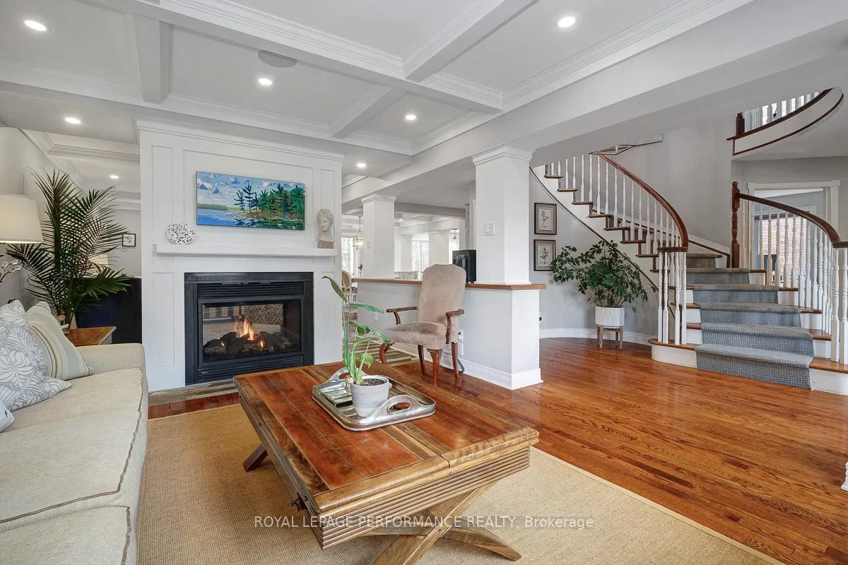 Photo 5 of 6164 Ravine Way, Ottawa, Hiawatha Park/Convent Glen — HOMEH