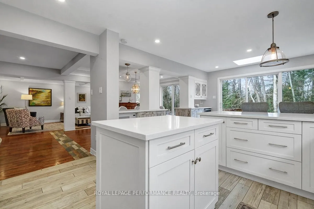 Photo 12 of 6164 Ravine Way, Ottawa, Hiawatha Park/Convent Glen — HOMEH