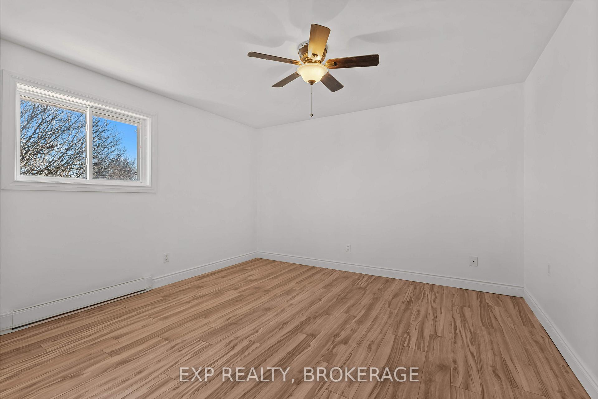 Photo 18 of 223 Guthrie Drive, Kingston, Rideau — HOMEH